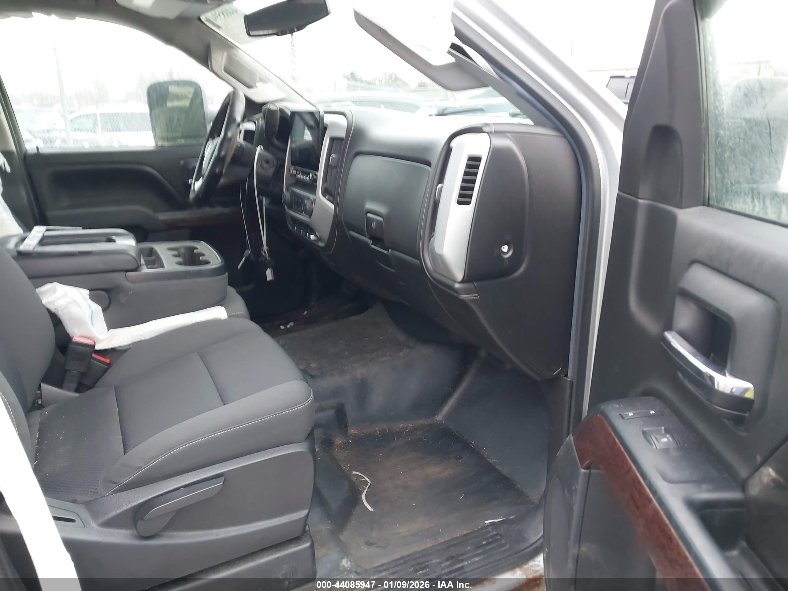GMC SIERRA image 5