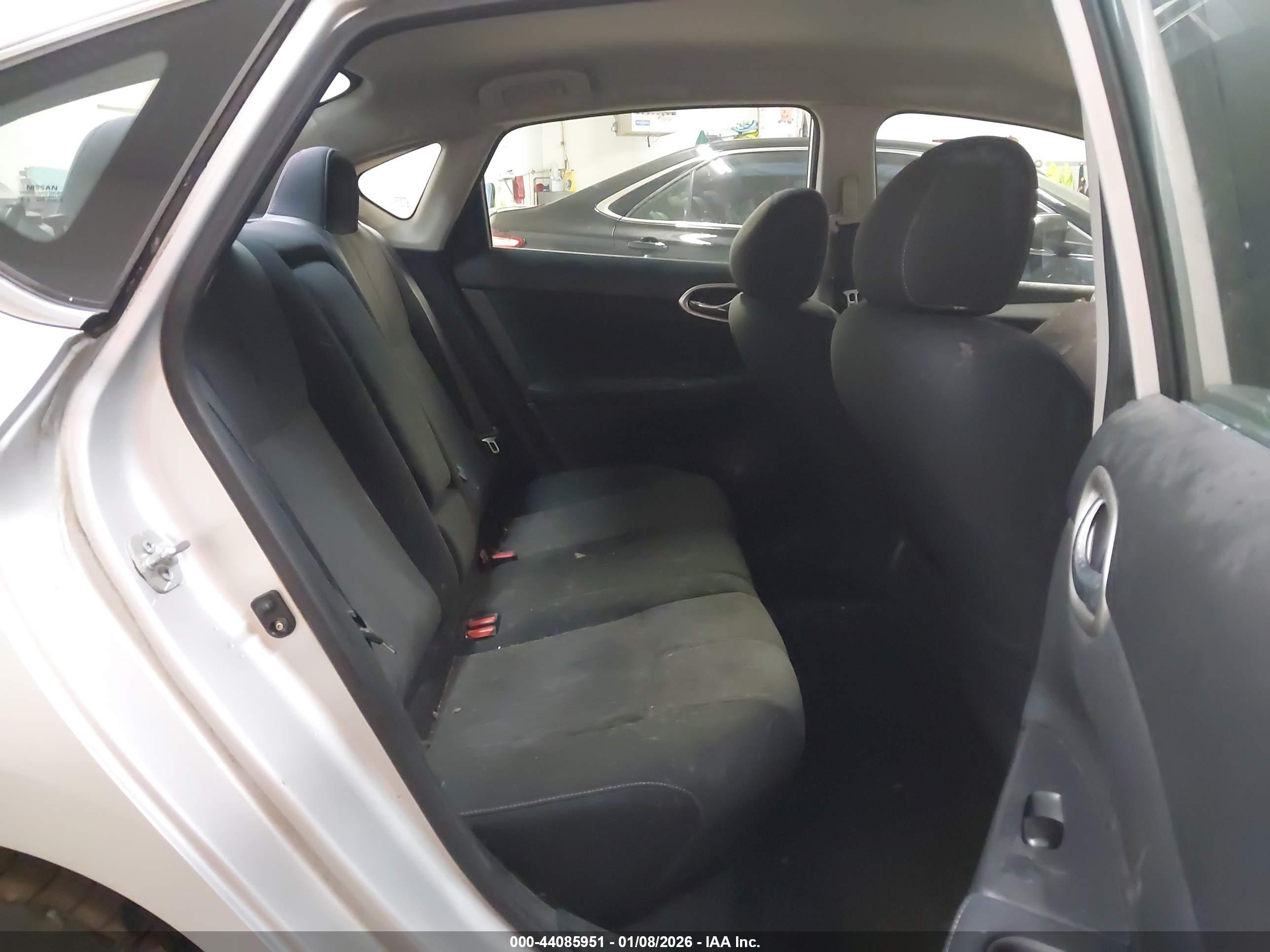 NISSAN SENTRA image 8