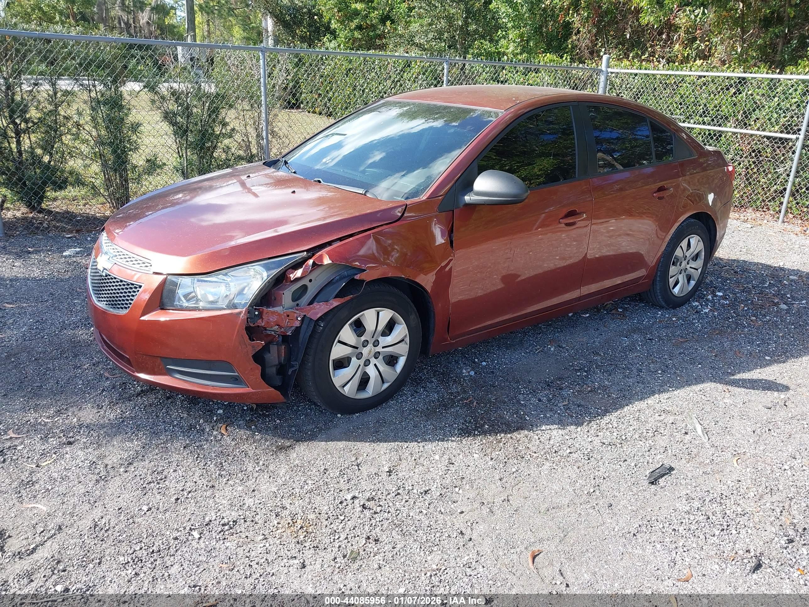 CHEVROLET CRUZE image 2