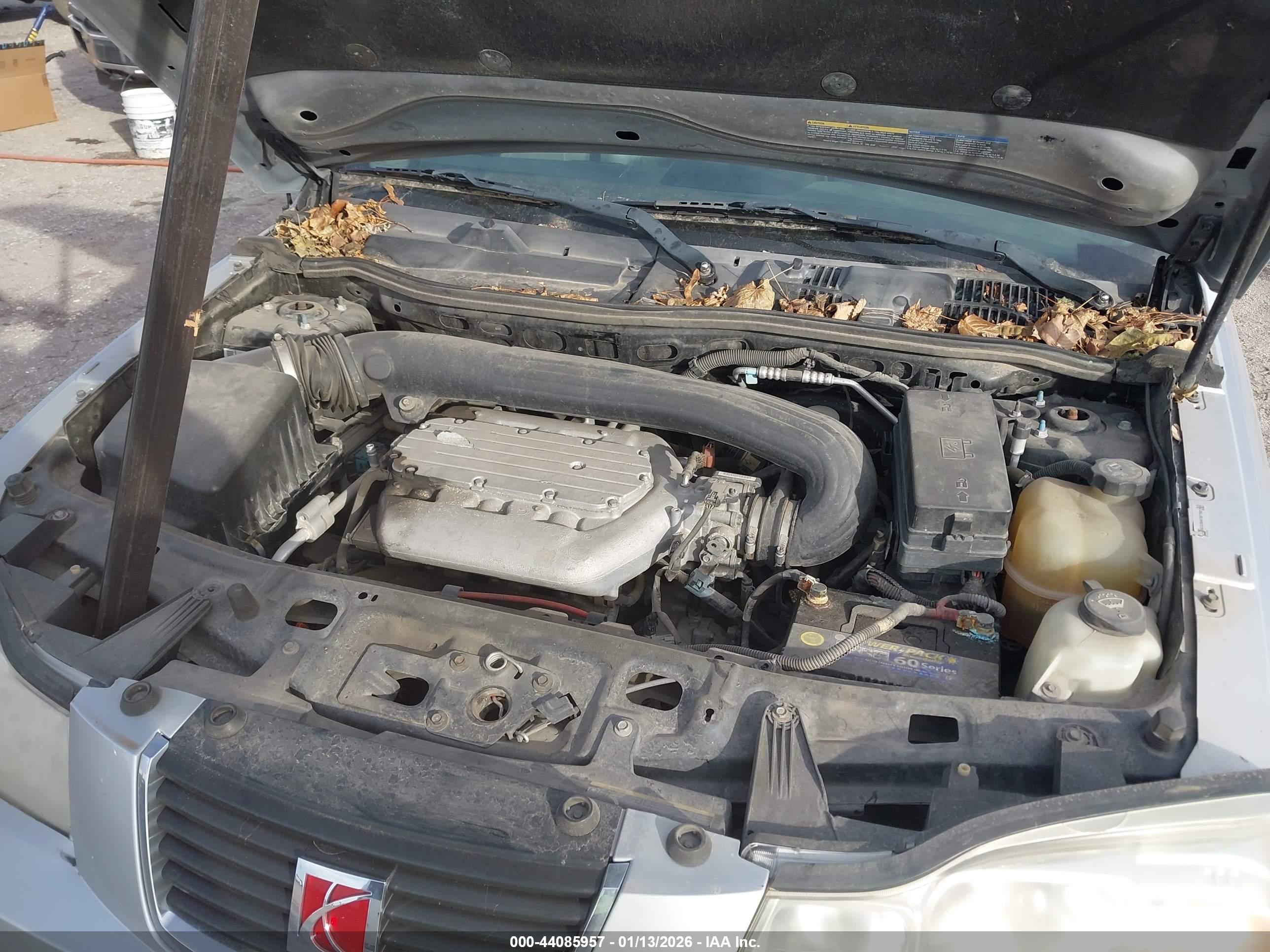 SATURN VUE image 10