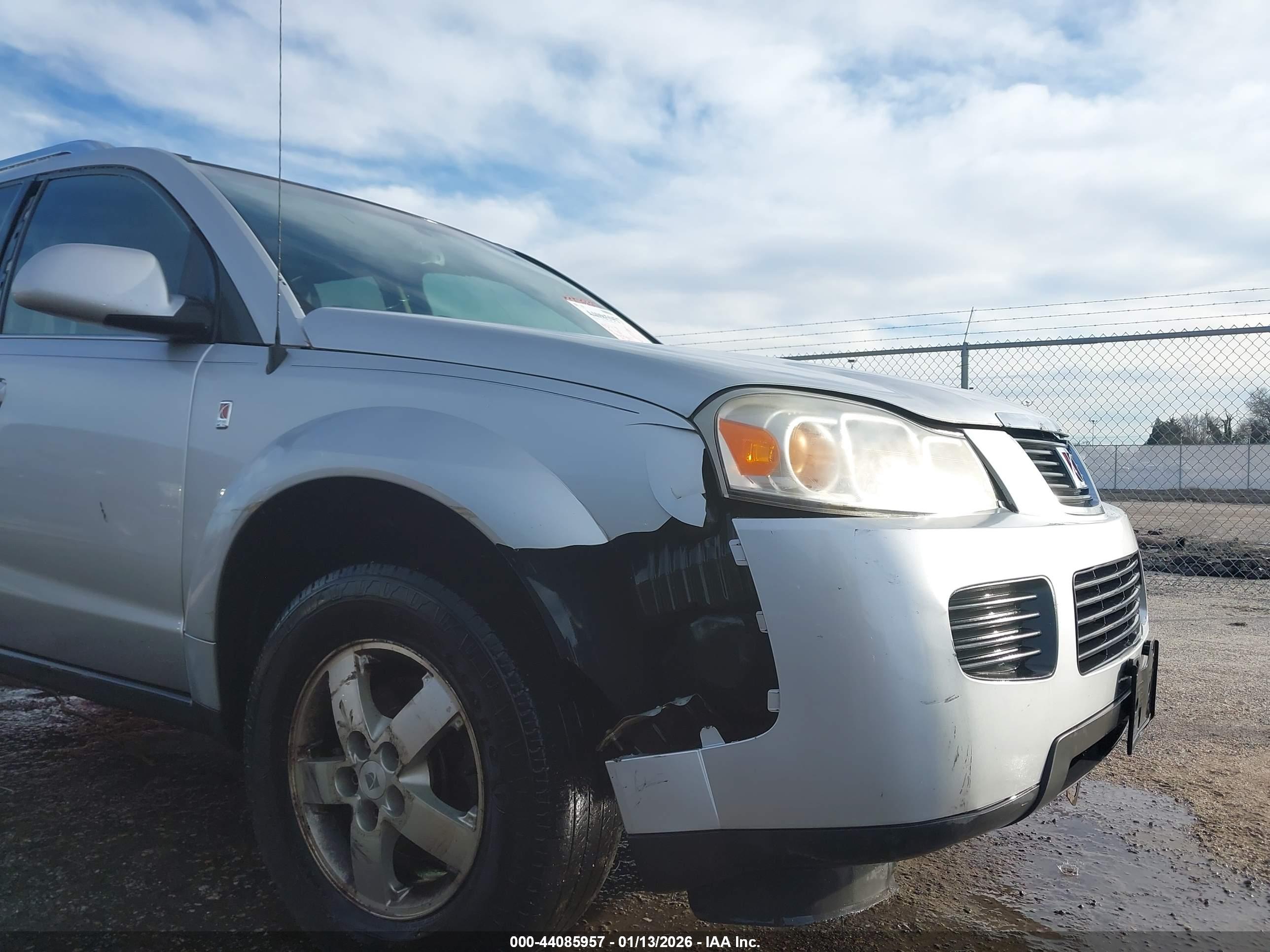 SATURN VUE image 6