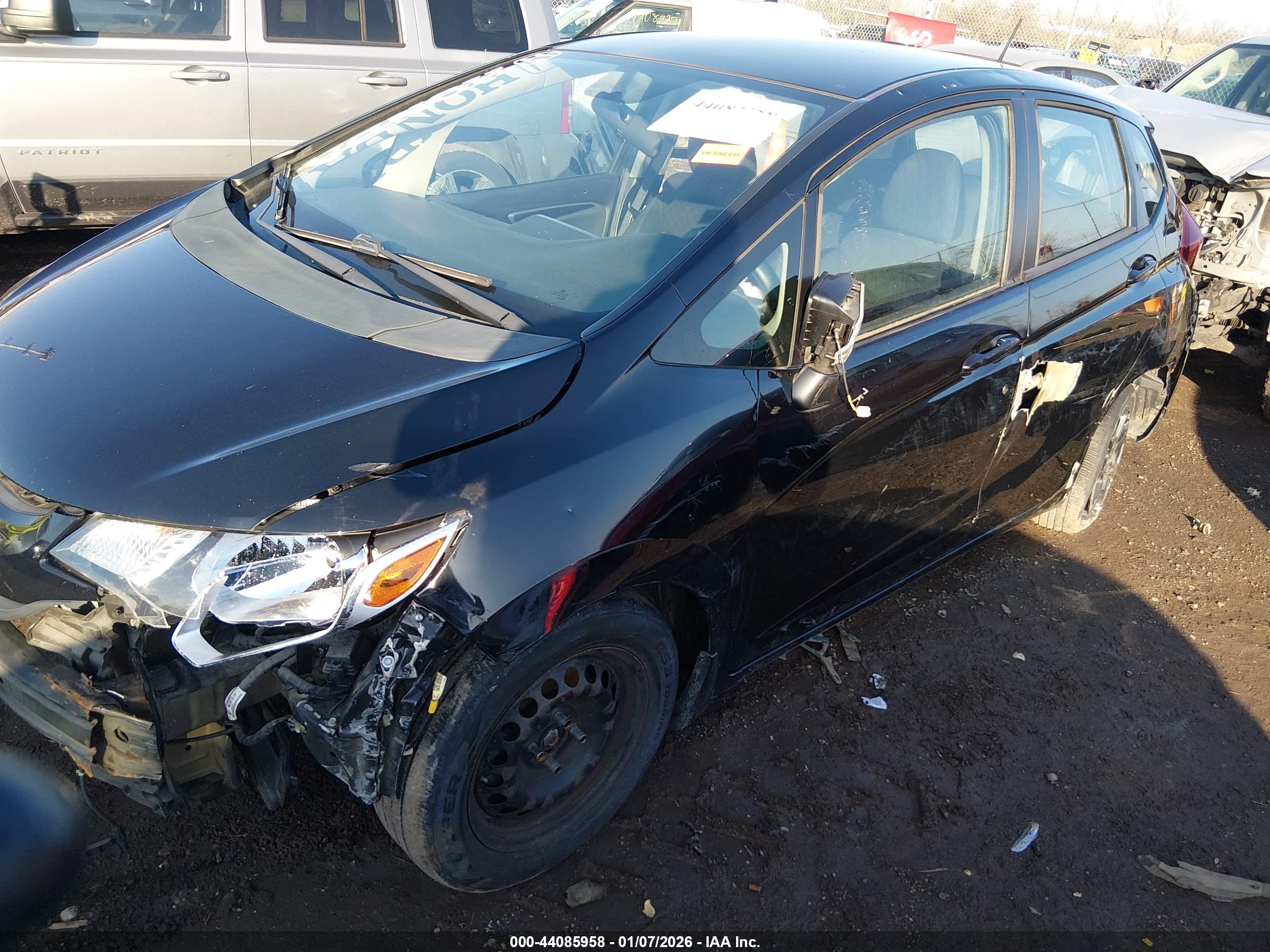 HONDA FIT image 2