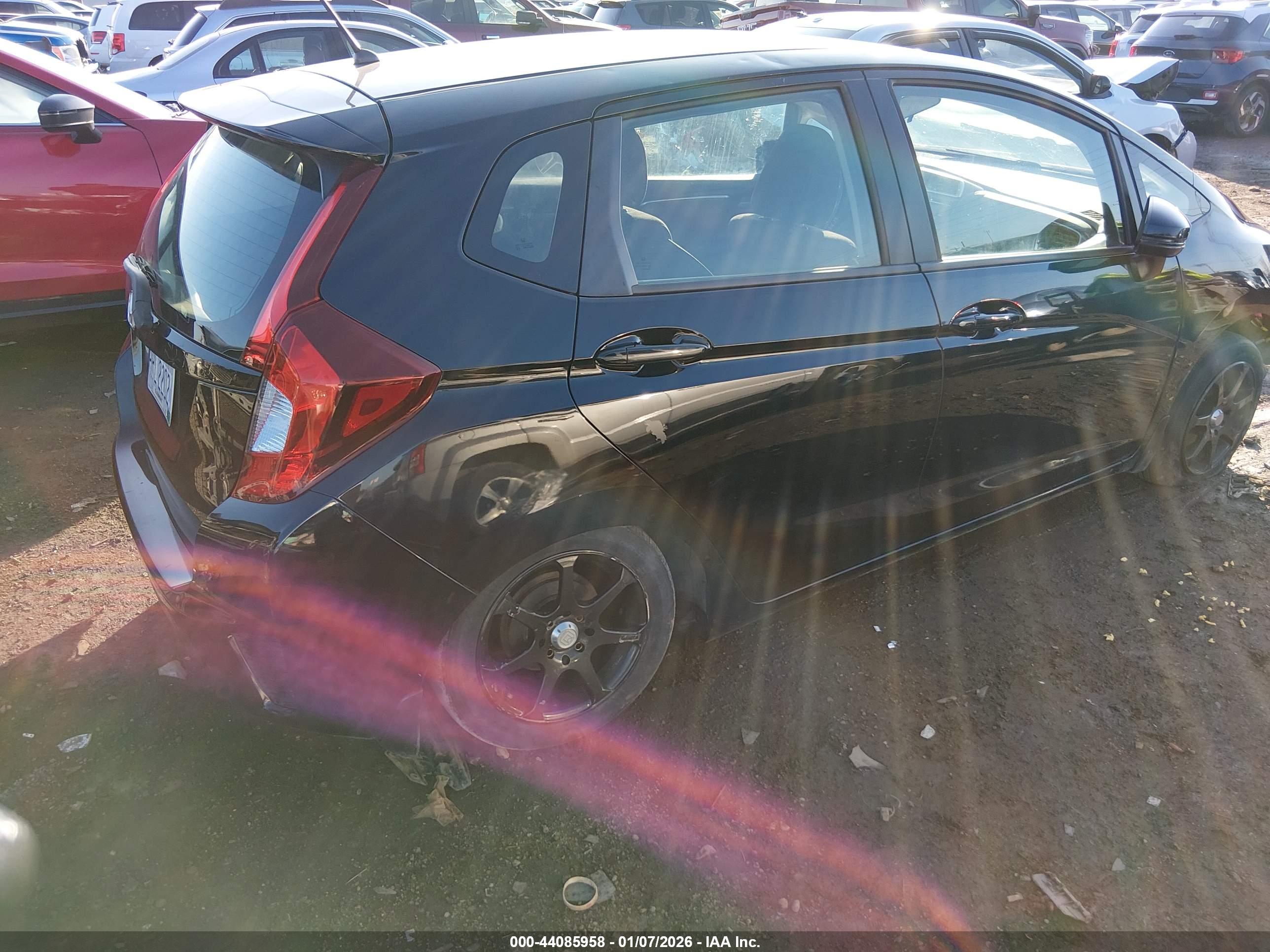 HONDA FIT image 4