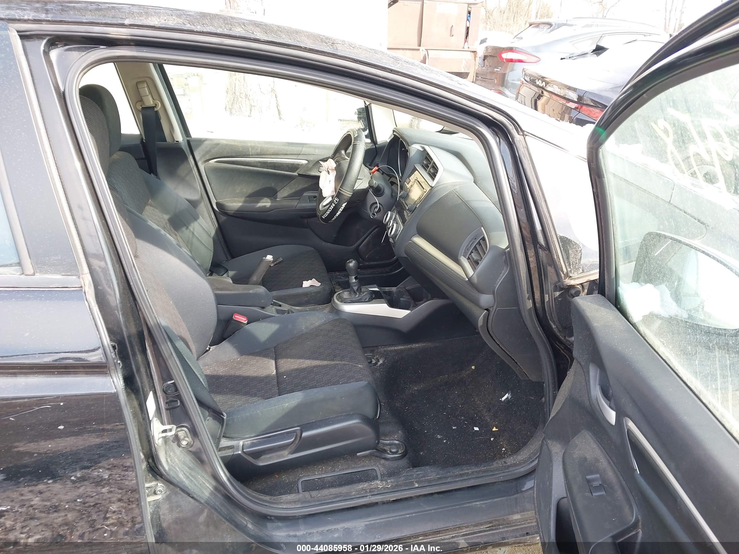 HONDA FIT image 5