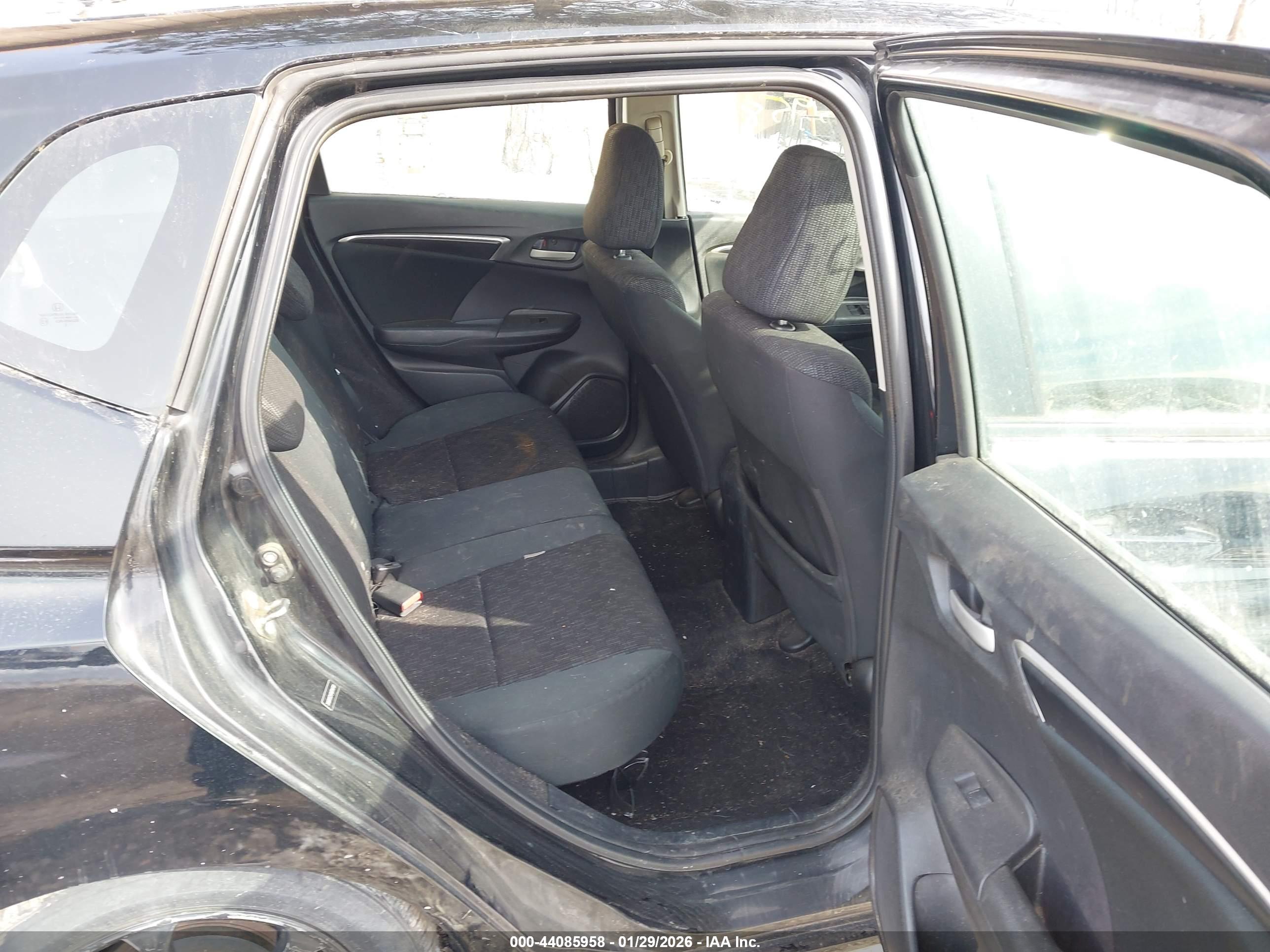 HONDA FIT image 8
