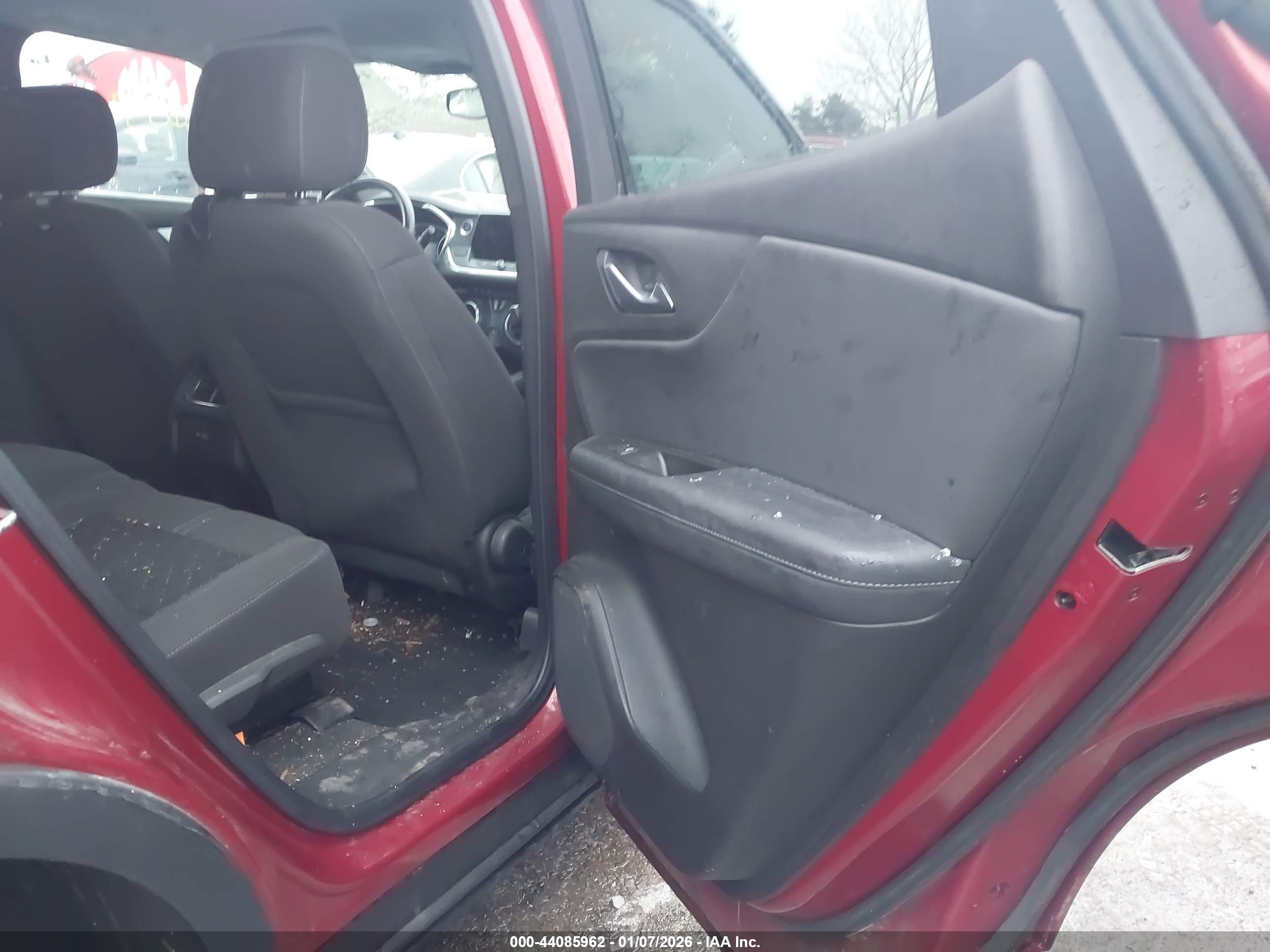 CHEVROLET BLAZER image 8