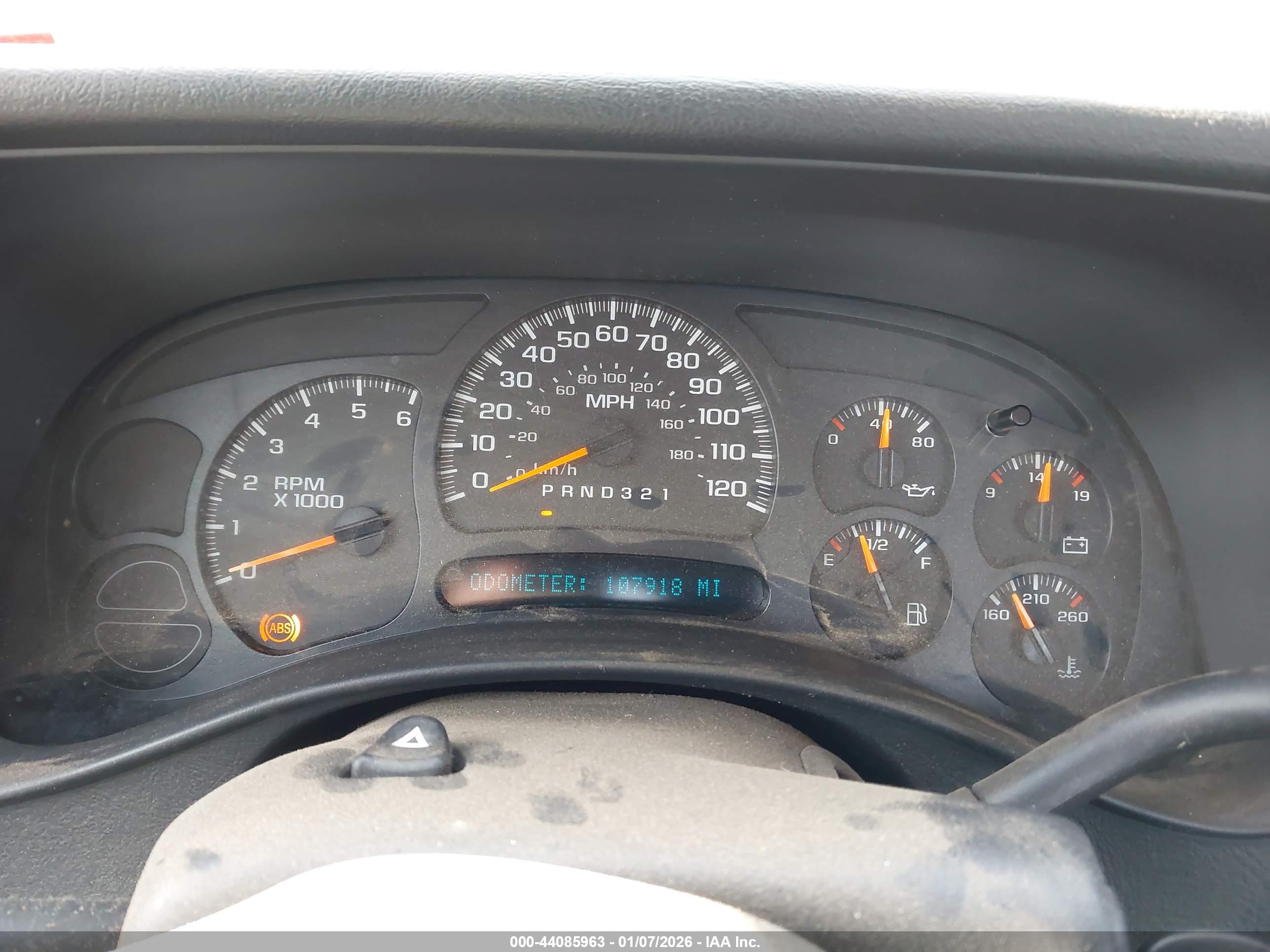 CHEVROLET SILVERADO image 7