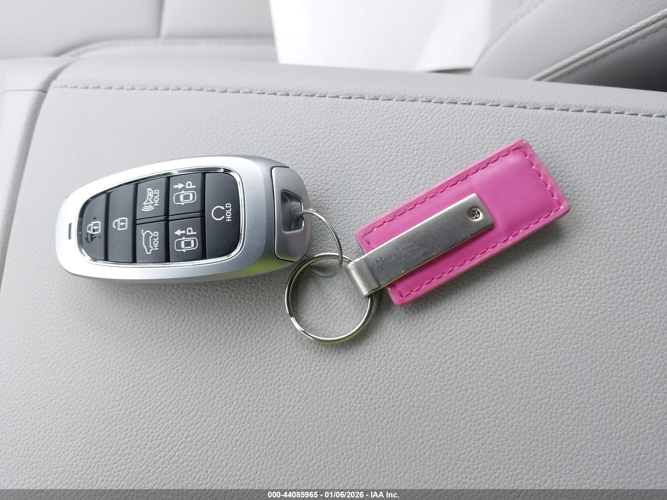 HYUNDAI TUCSON image 11