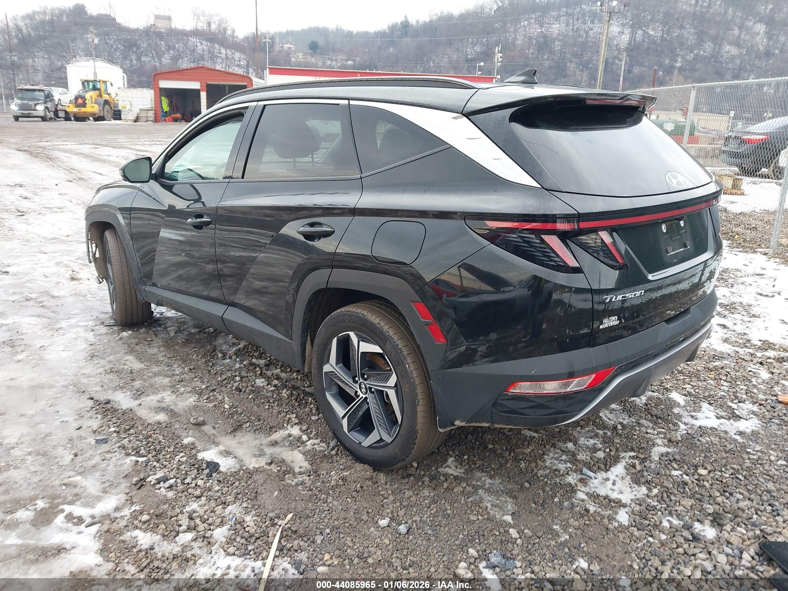 HYUNDAI TUCSON image 3