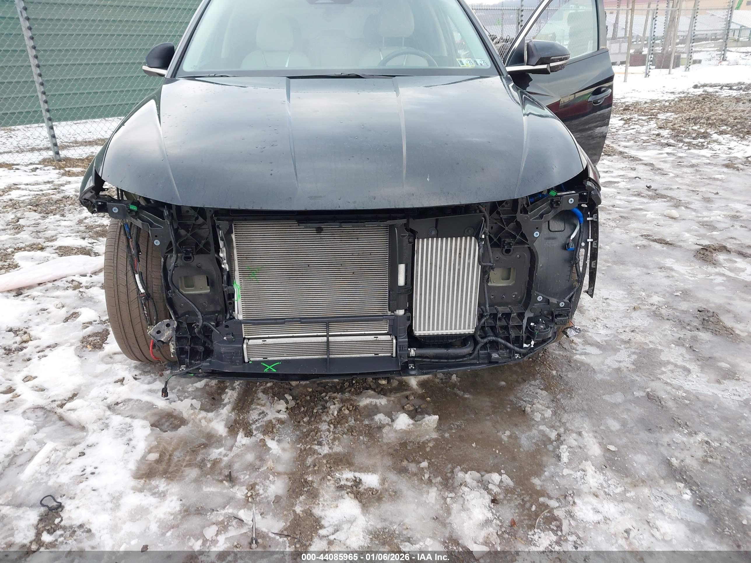 HYUNDAI TUCSON image 6