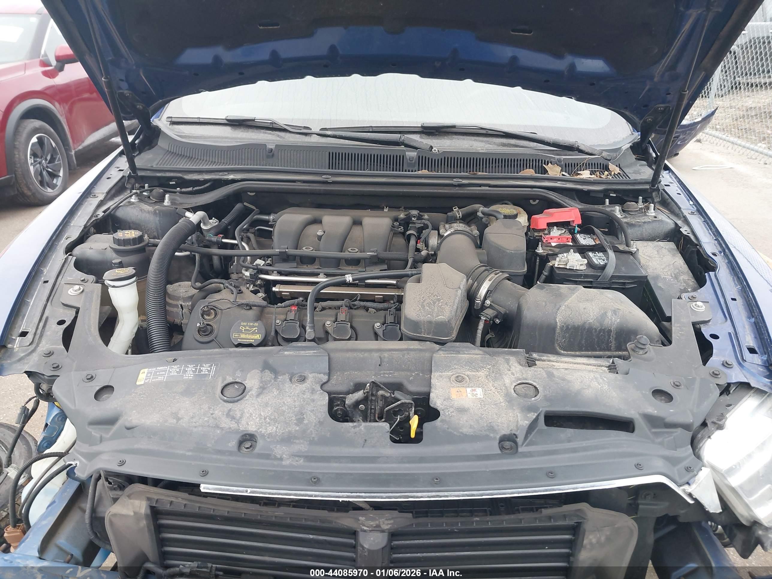 FORD TAURUS image 10