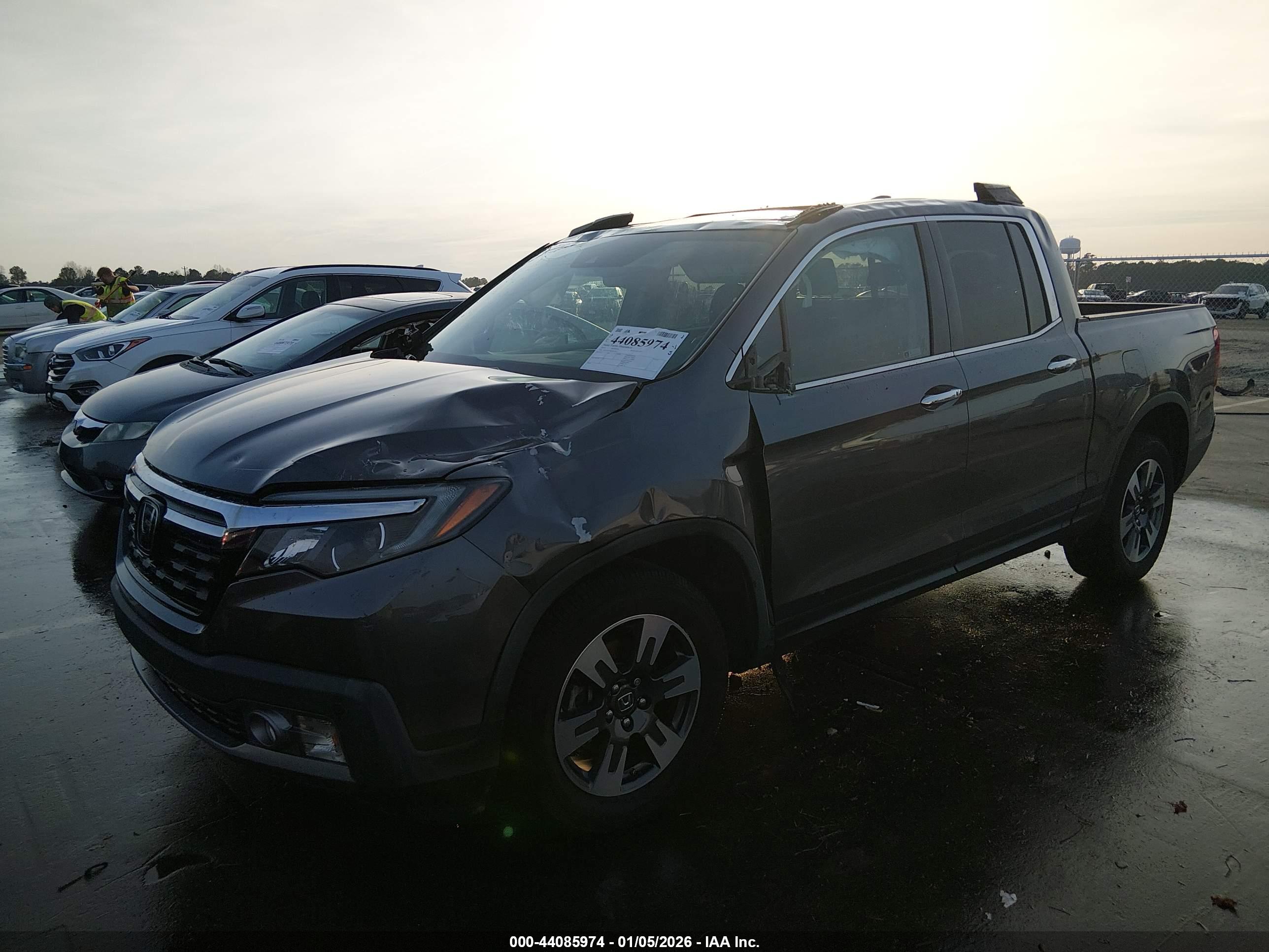 HONDA RIDGELINE image 2