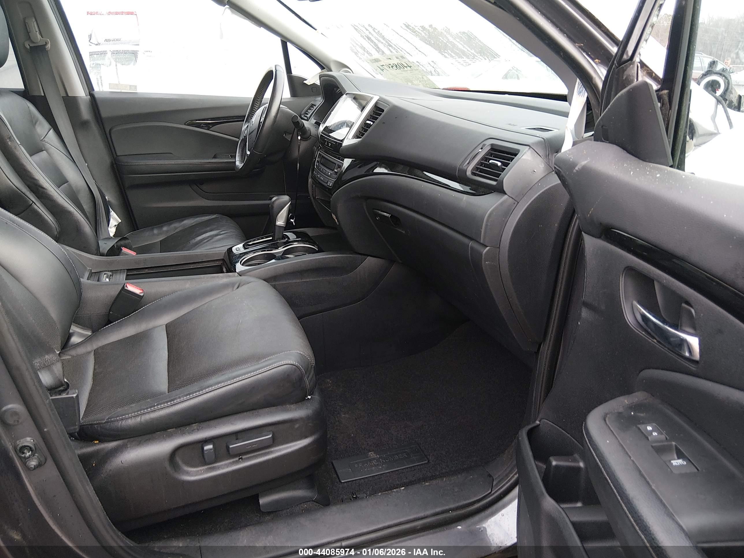HONDA RIDGELINE image 5