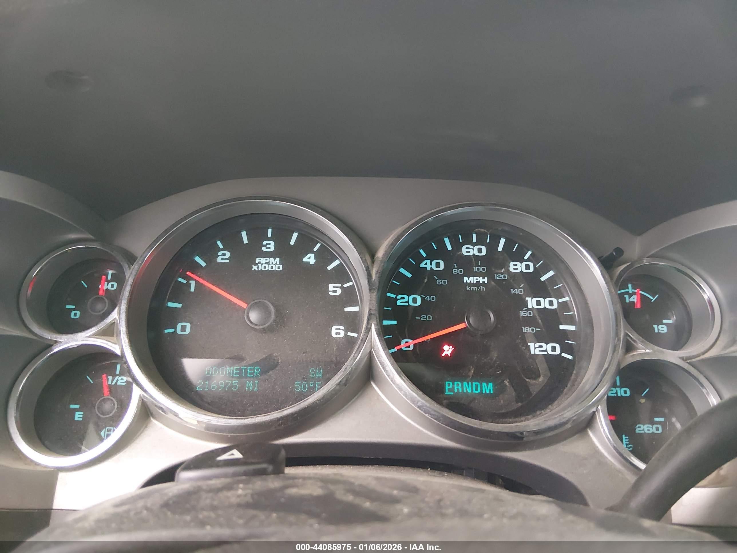 CHEVROLET SILVERADO image 7