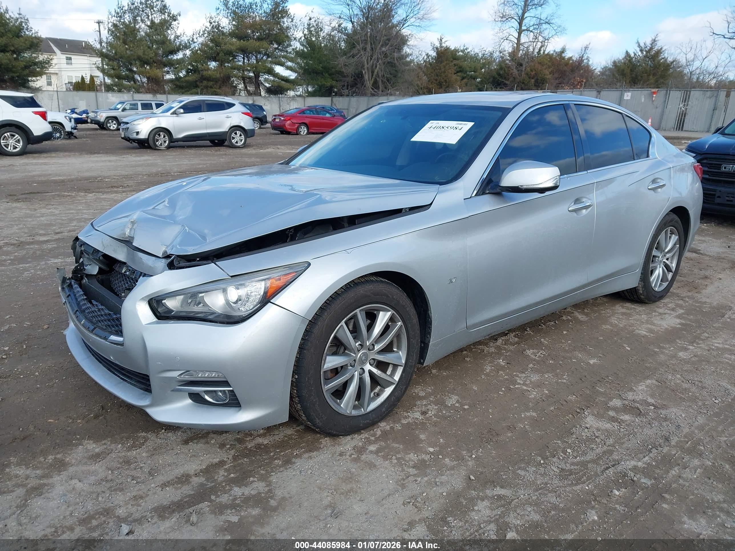INFINITI Q50 image 2