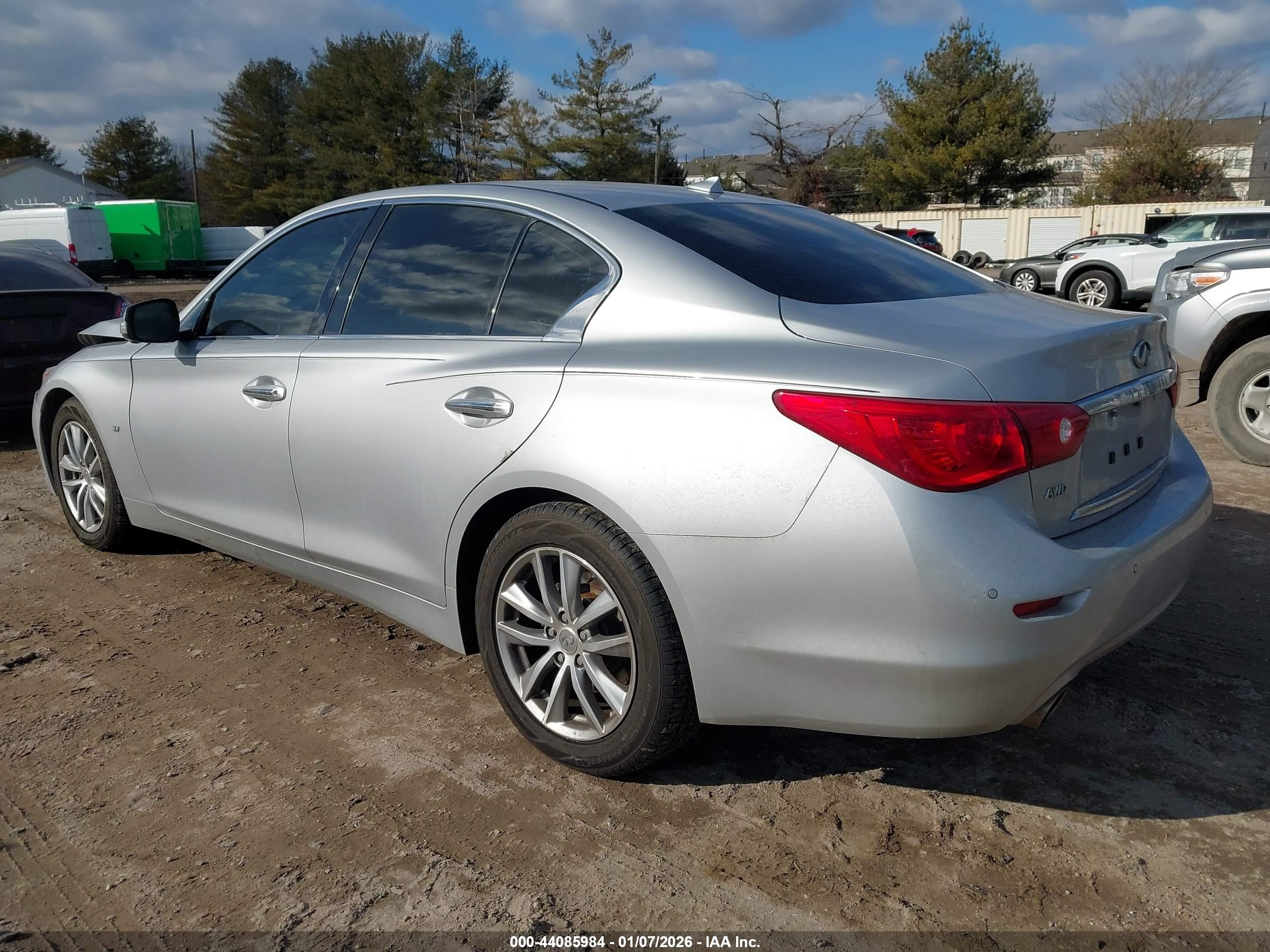 INFINITI Q50 image 3