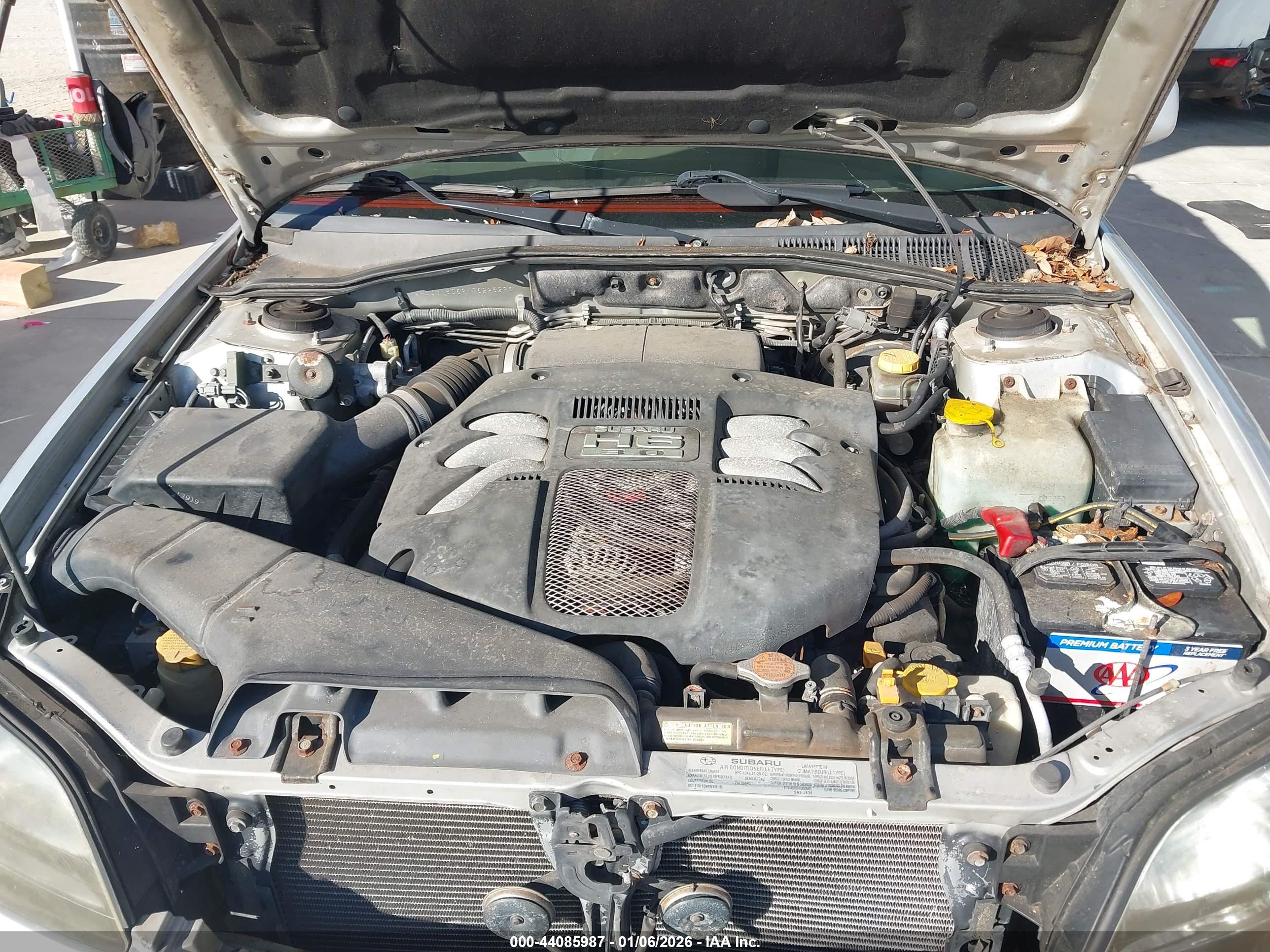 SUBARU OUTBACK image 10