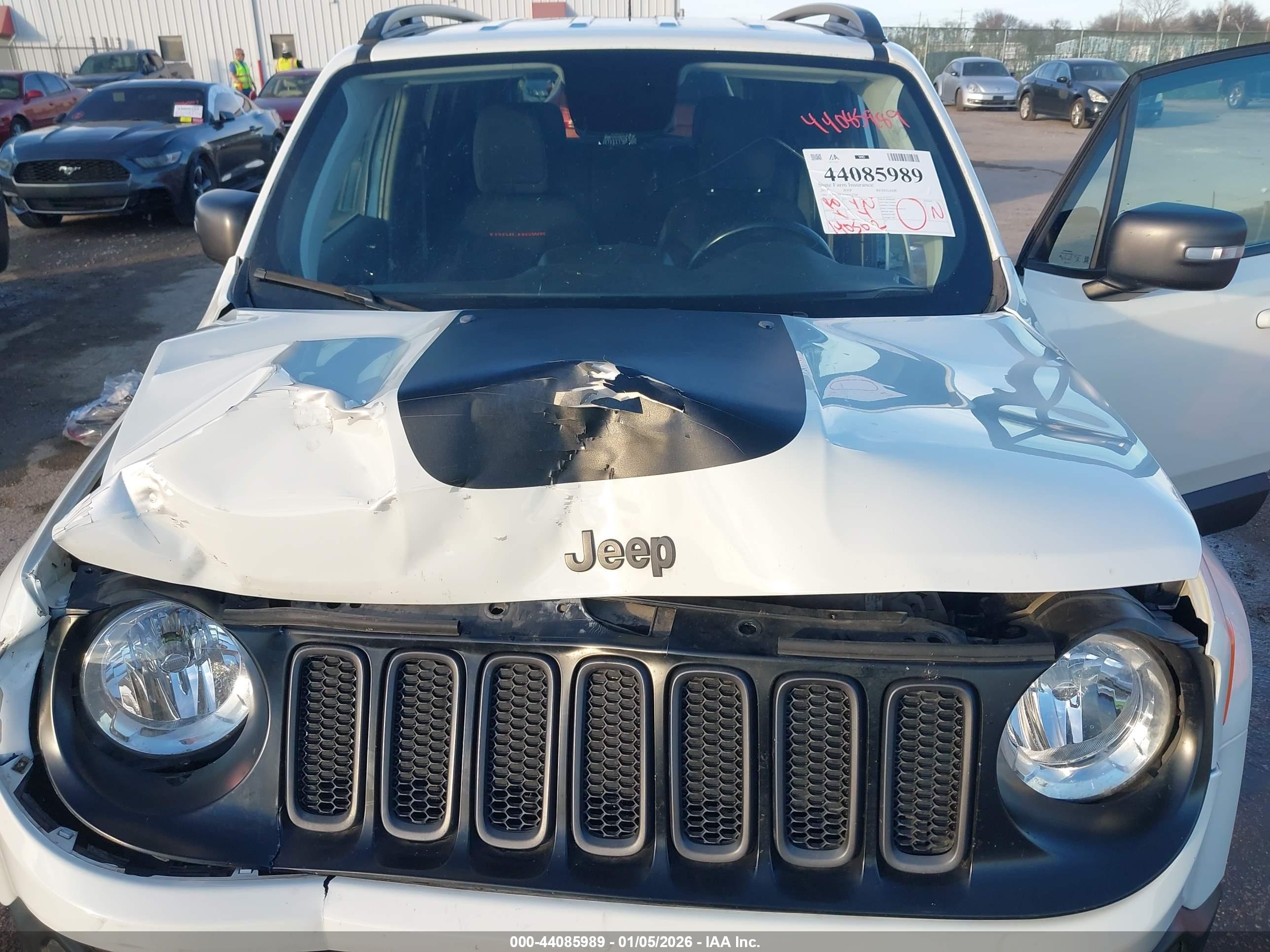 JEEP RENEGADE image 10