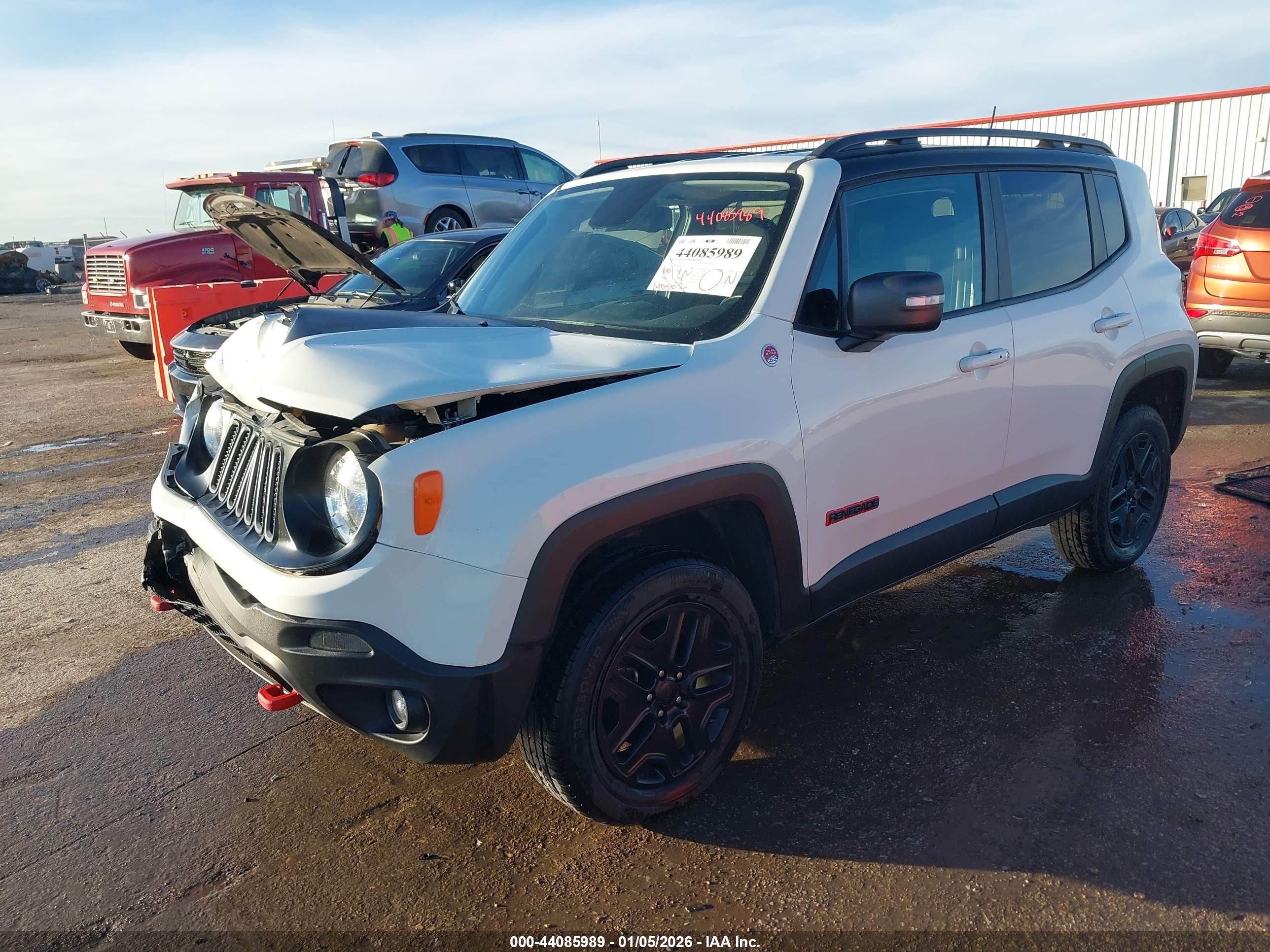 JEEP RENEGADE image 2