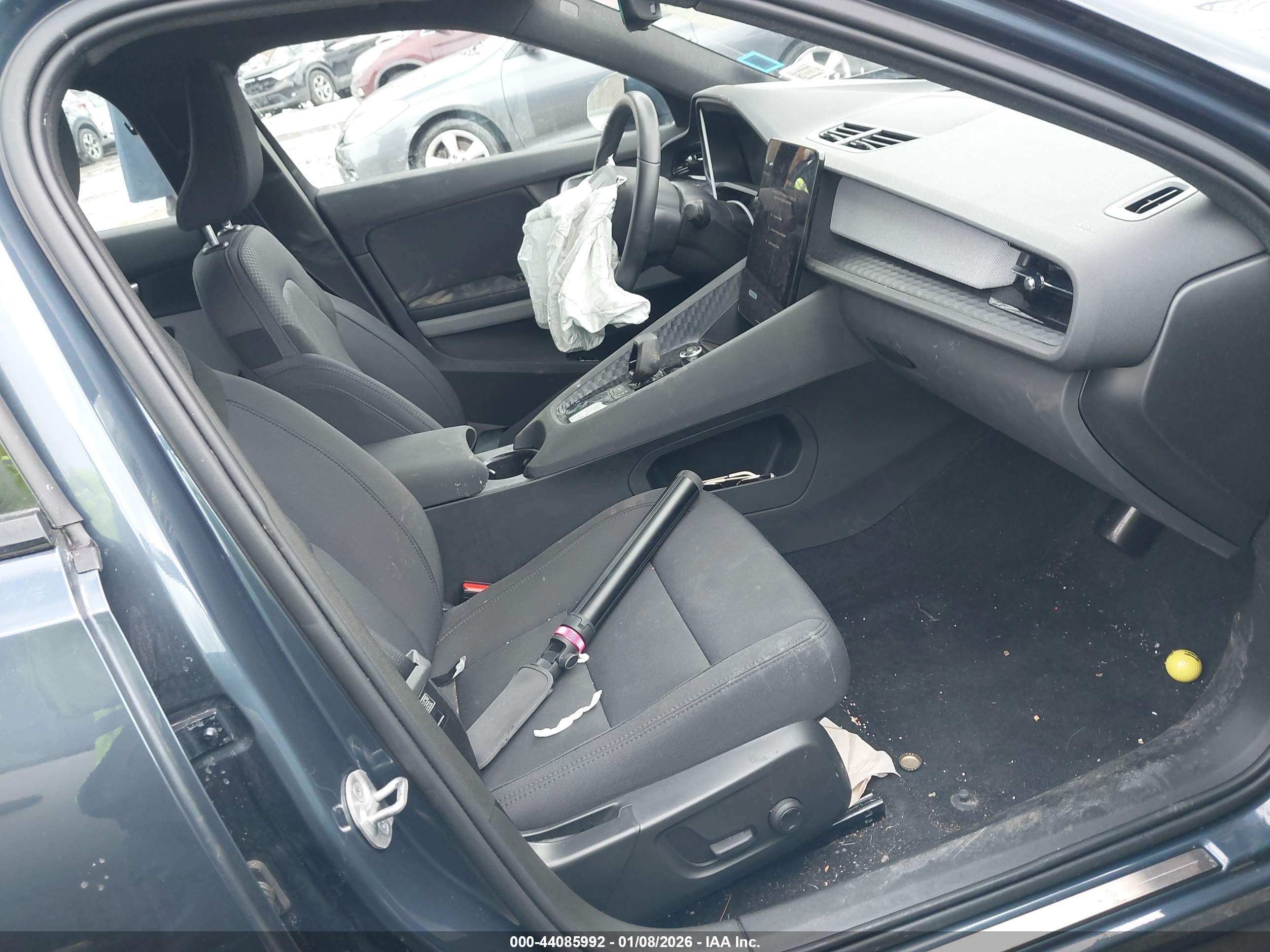 POLESTAR 2 image 5