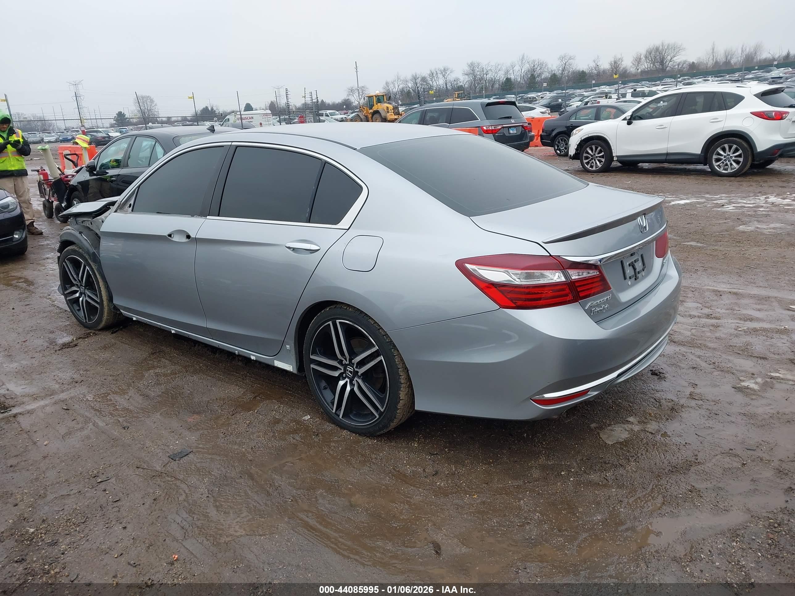HONDA ACCORD image 3