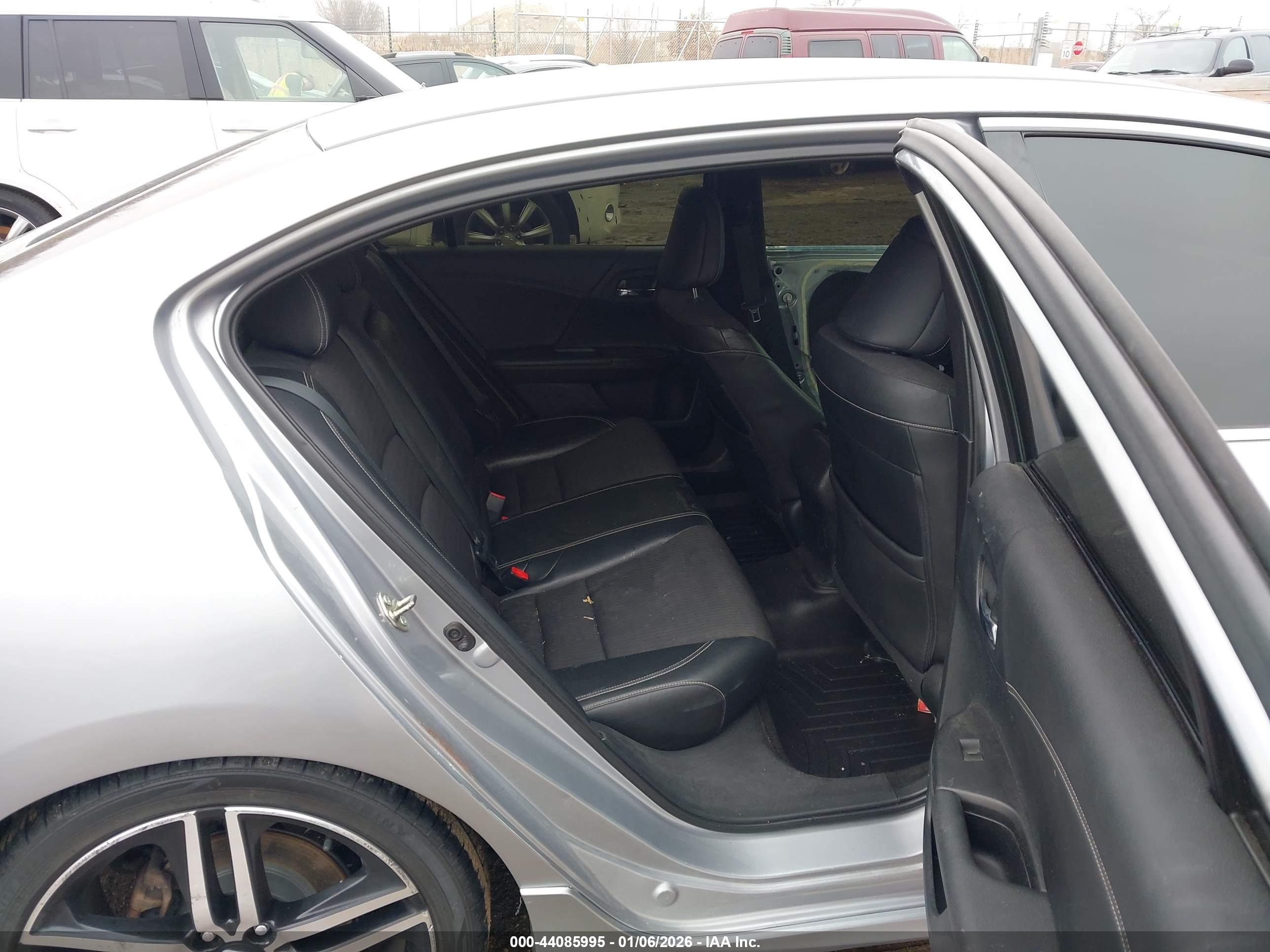 HONDA ACCORD image 8