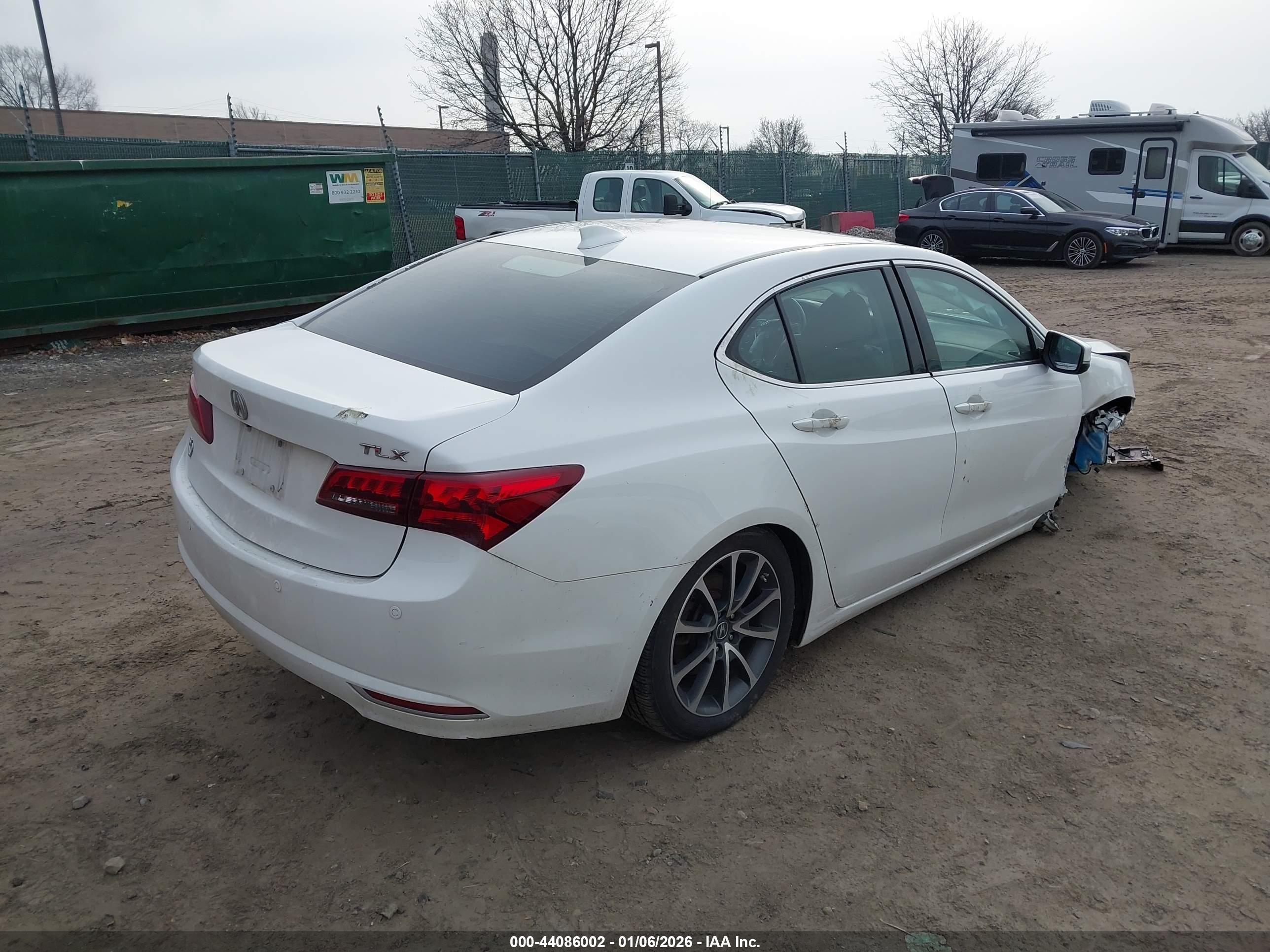 ACURA TLX image 4
