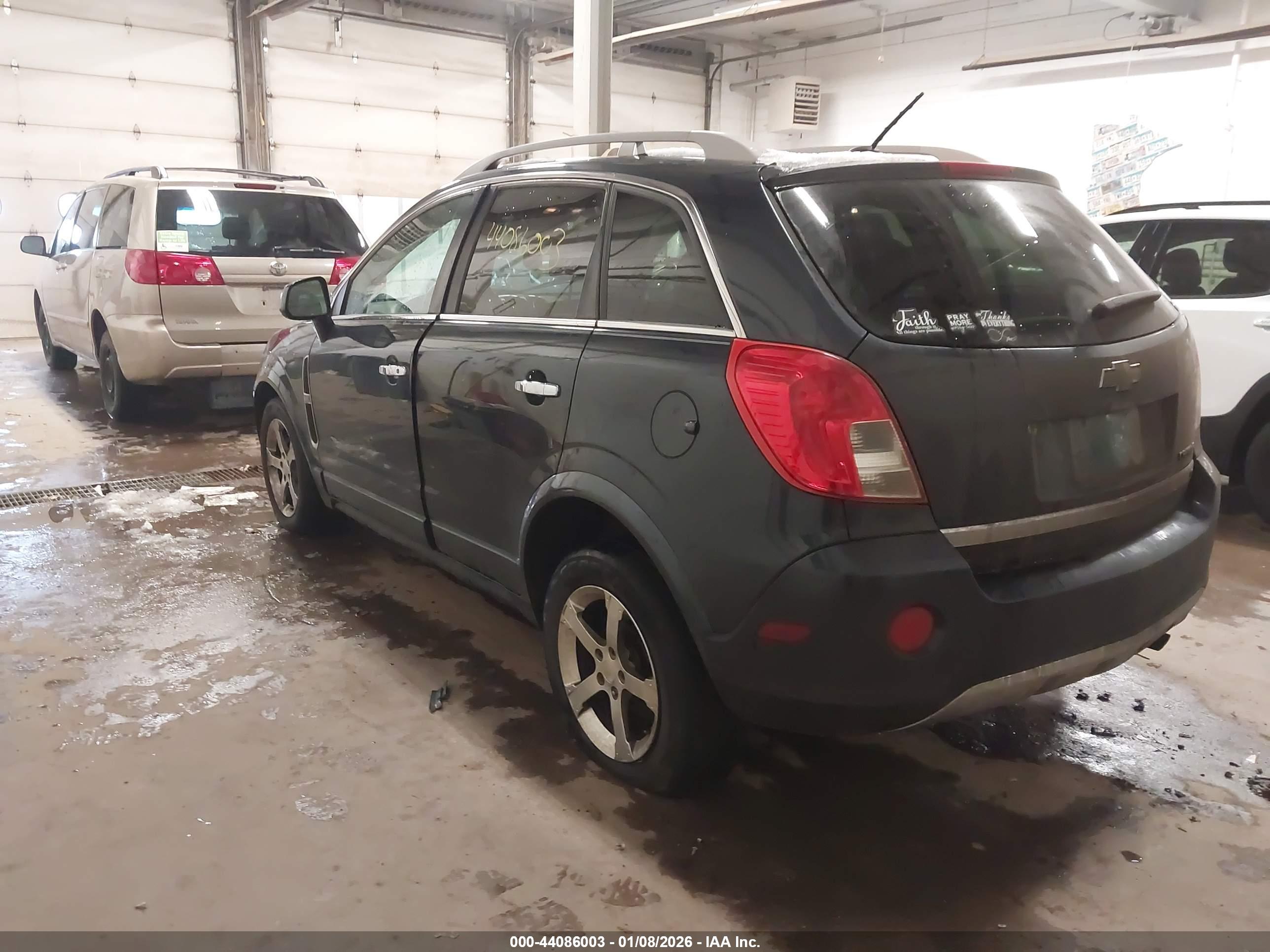 CHEVROLET CAPTIVA image 3