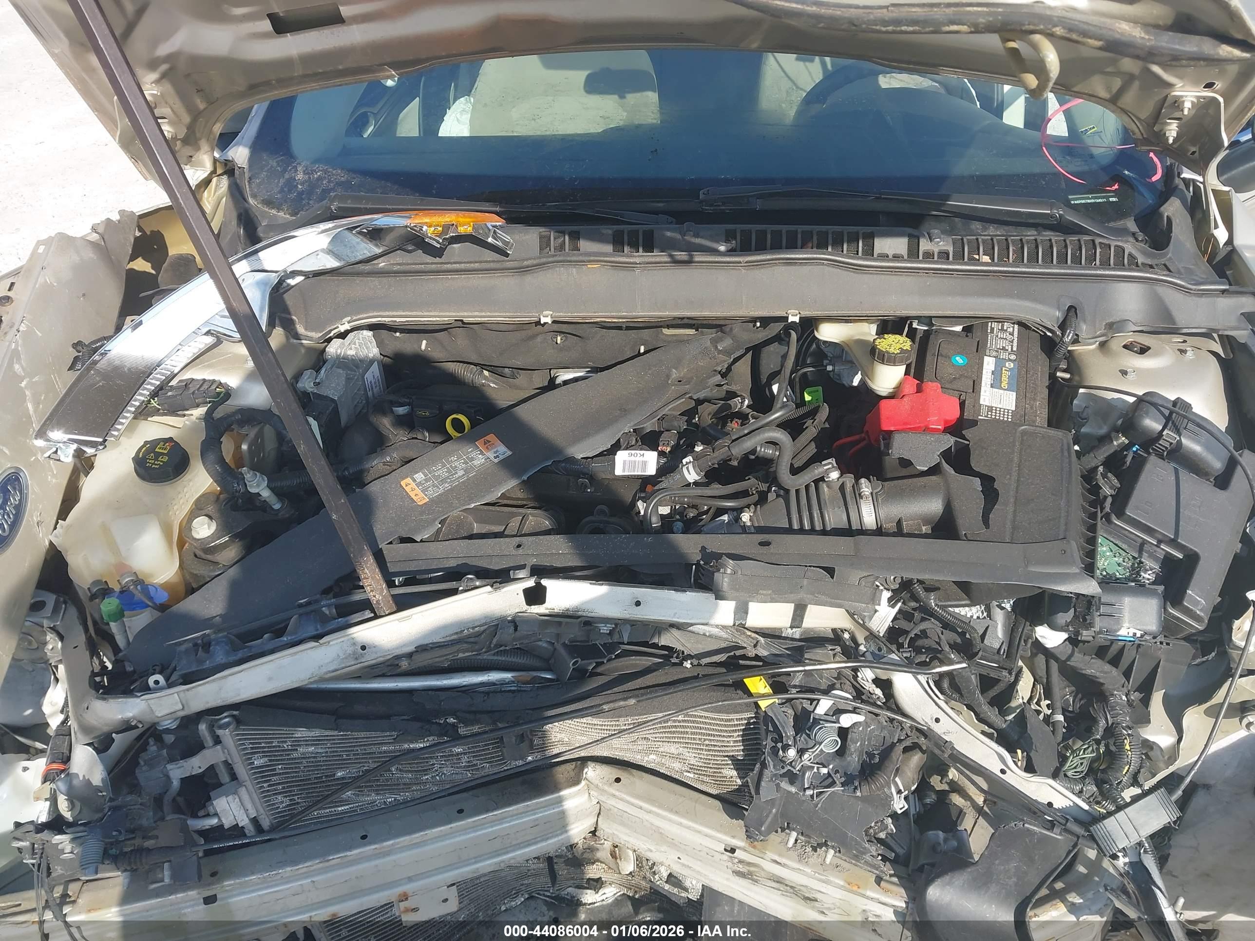 FORD FUSION image 10
