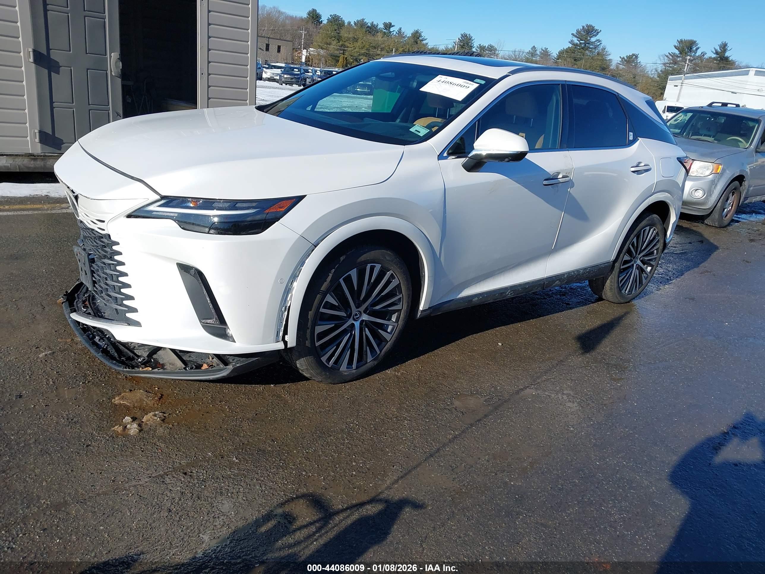 LEXUS RX image 2