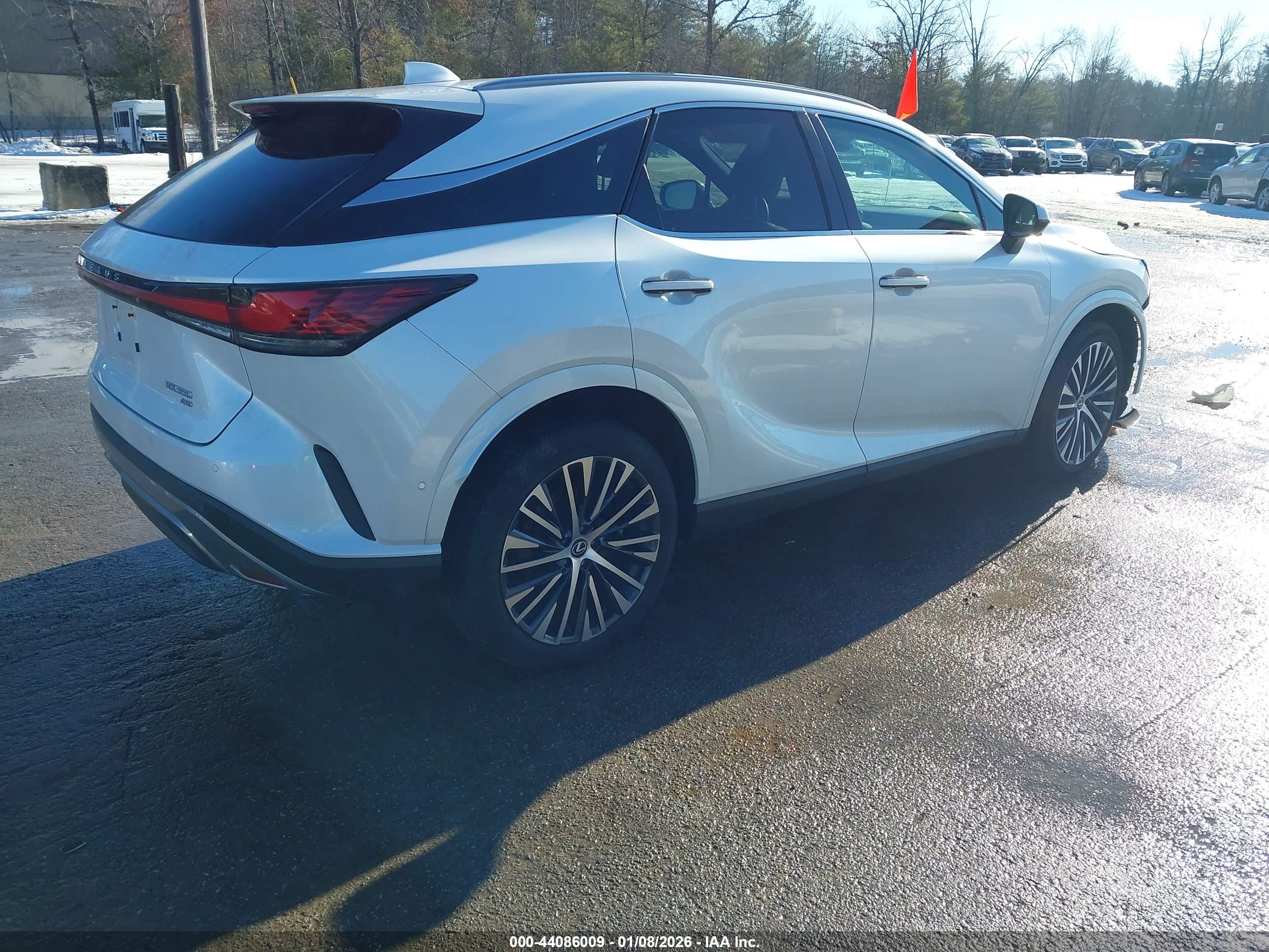 LEXUS RX image 4