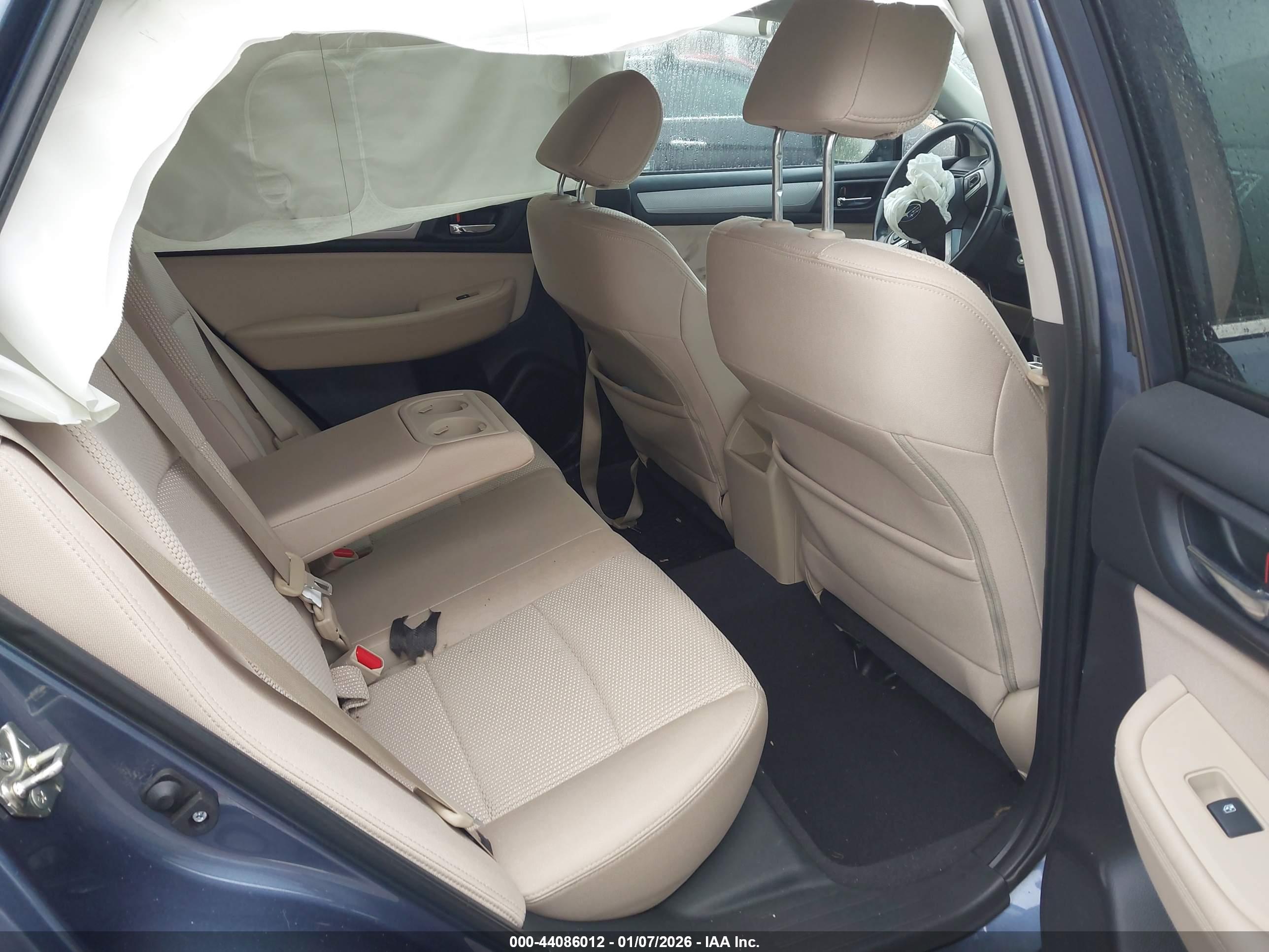 SUBARU OUTBACK image 8