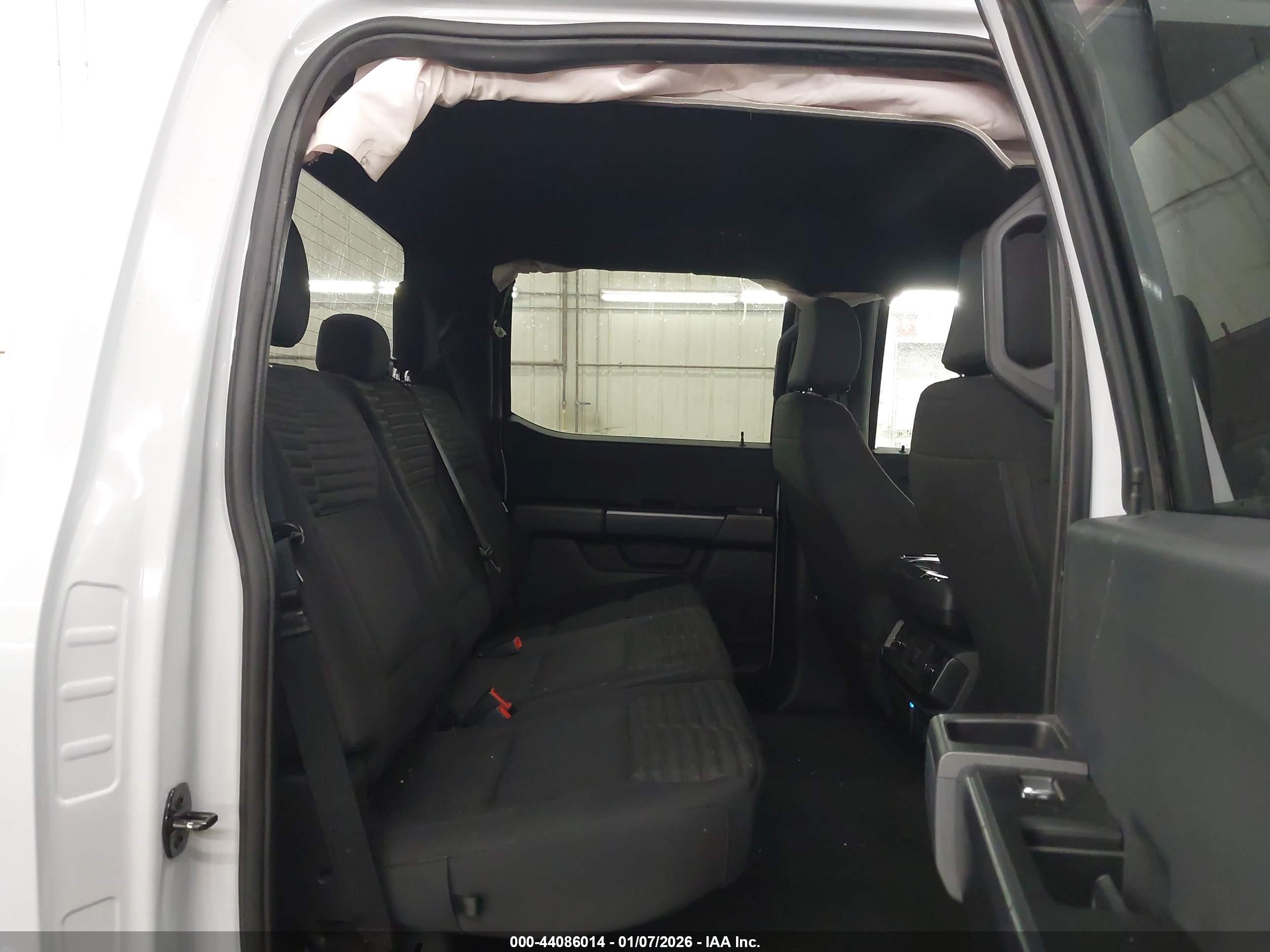 FORD F-150 image 8
