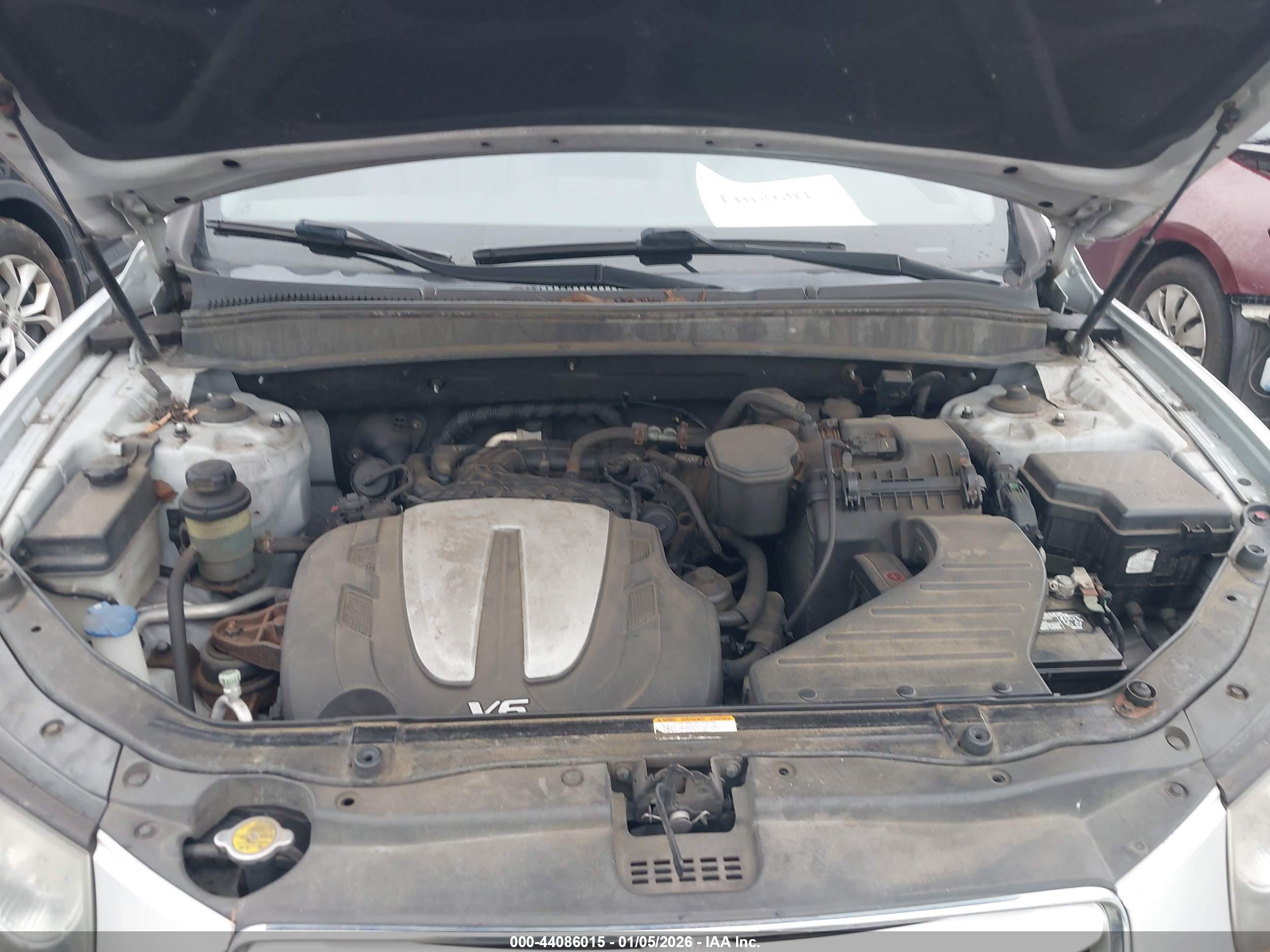 HYUNDAI SANTA image 10