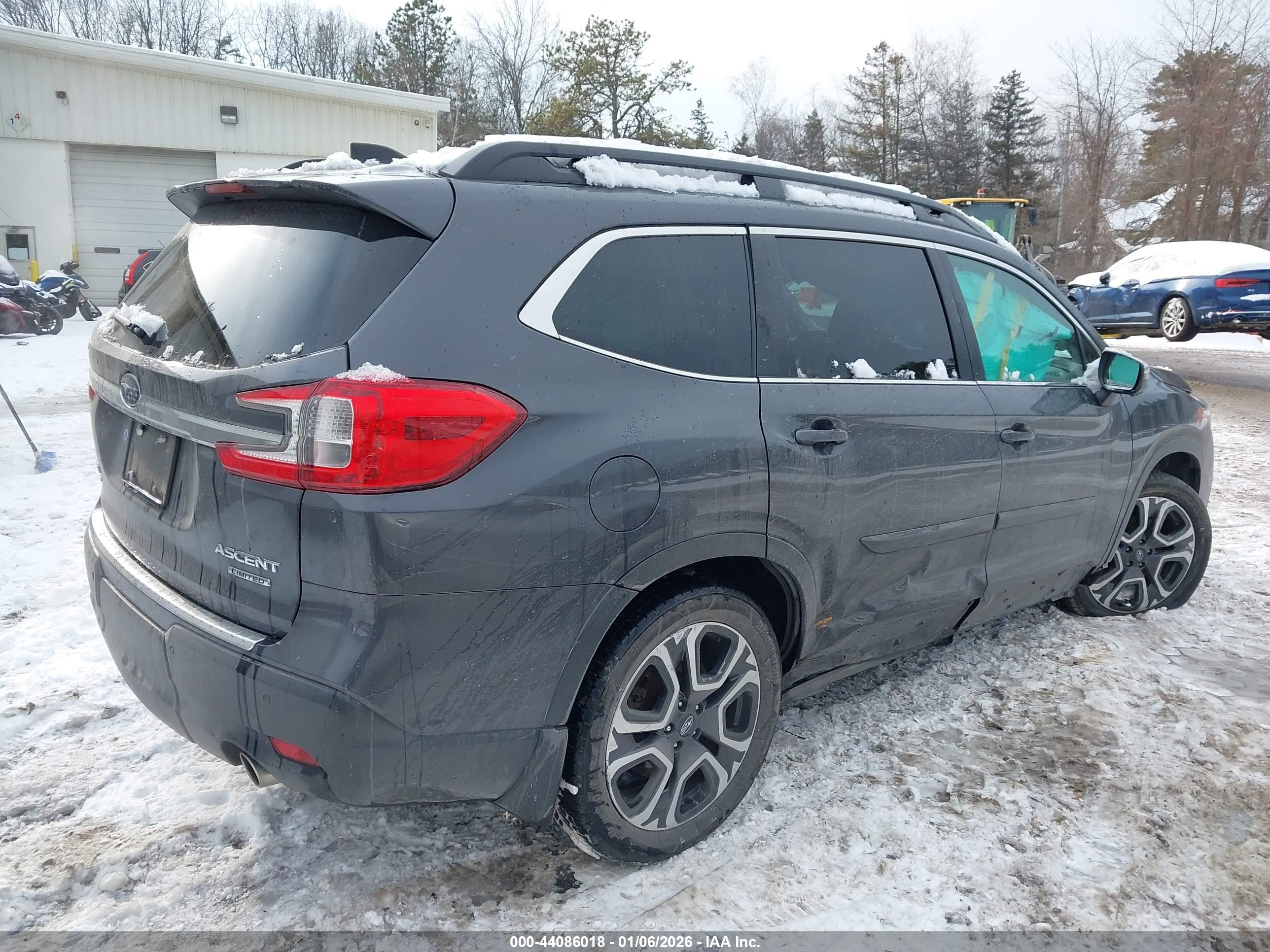SUBARU ASCENT image 6