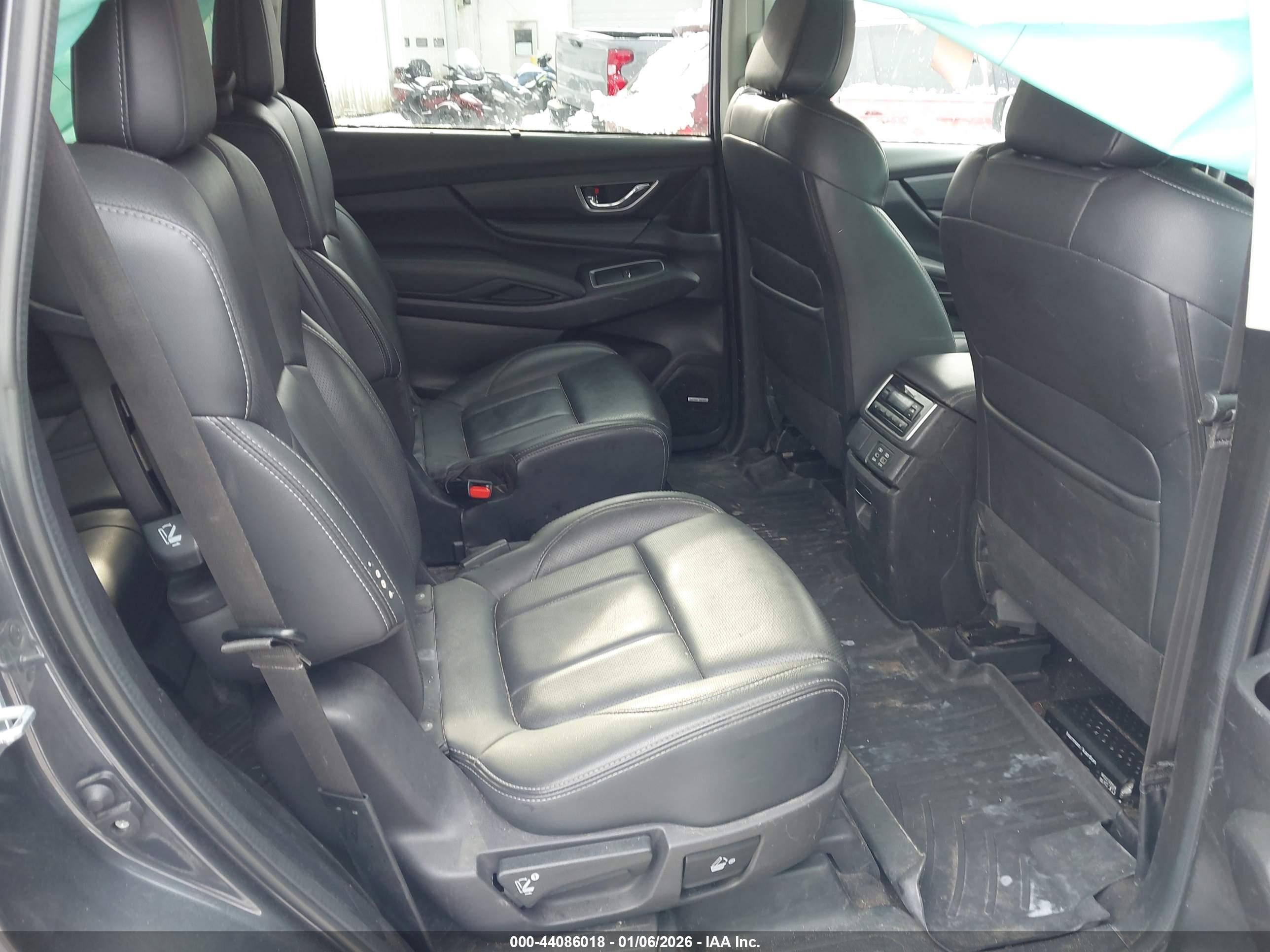 SUBARU ASCENT image 8