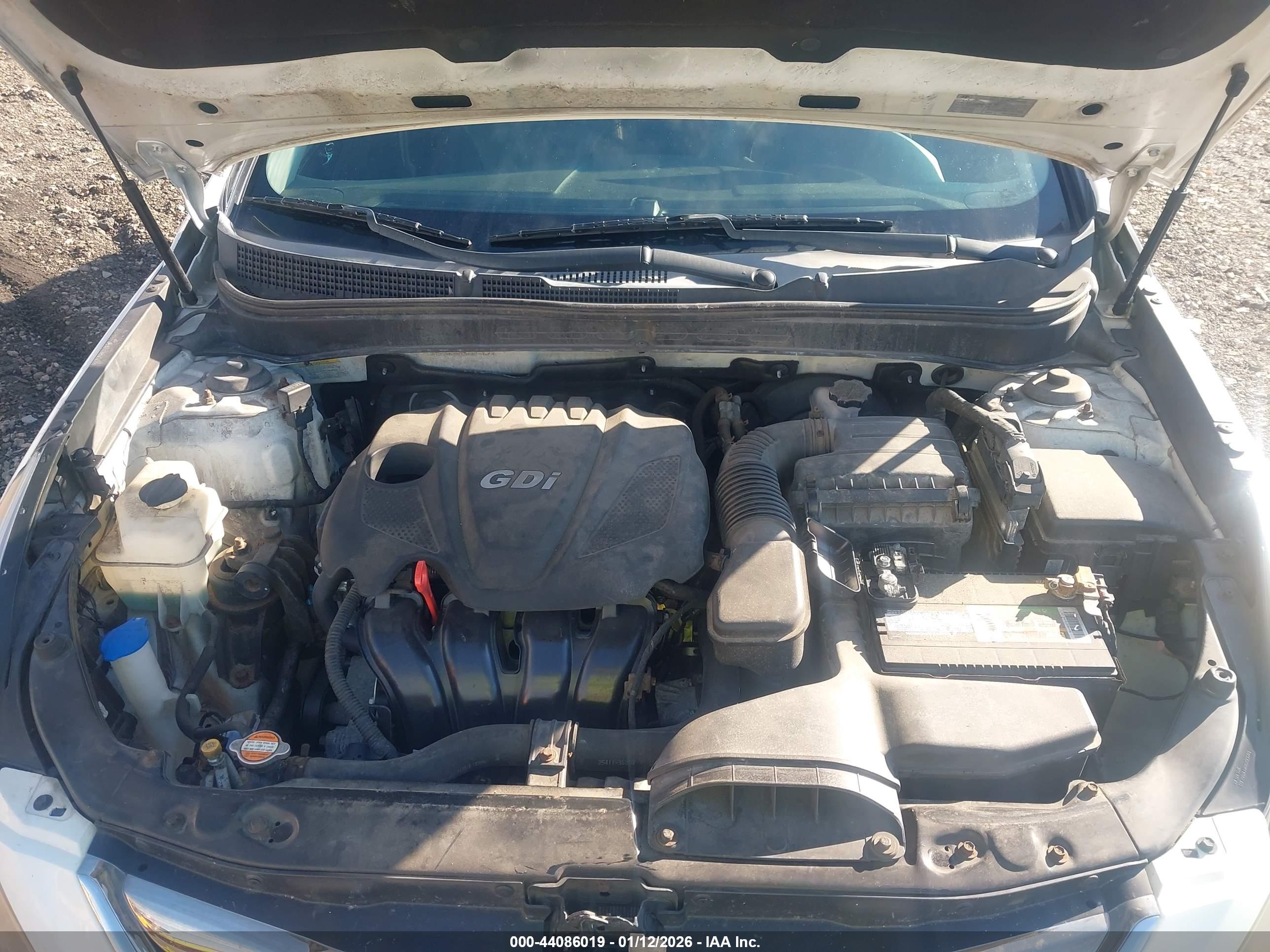 HYUNDAI SONATA image 10