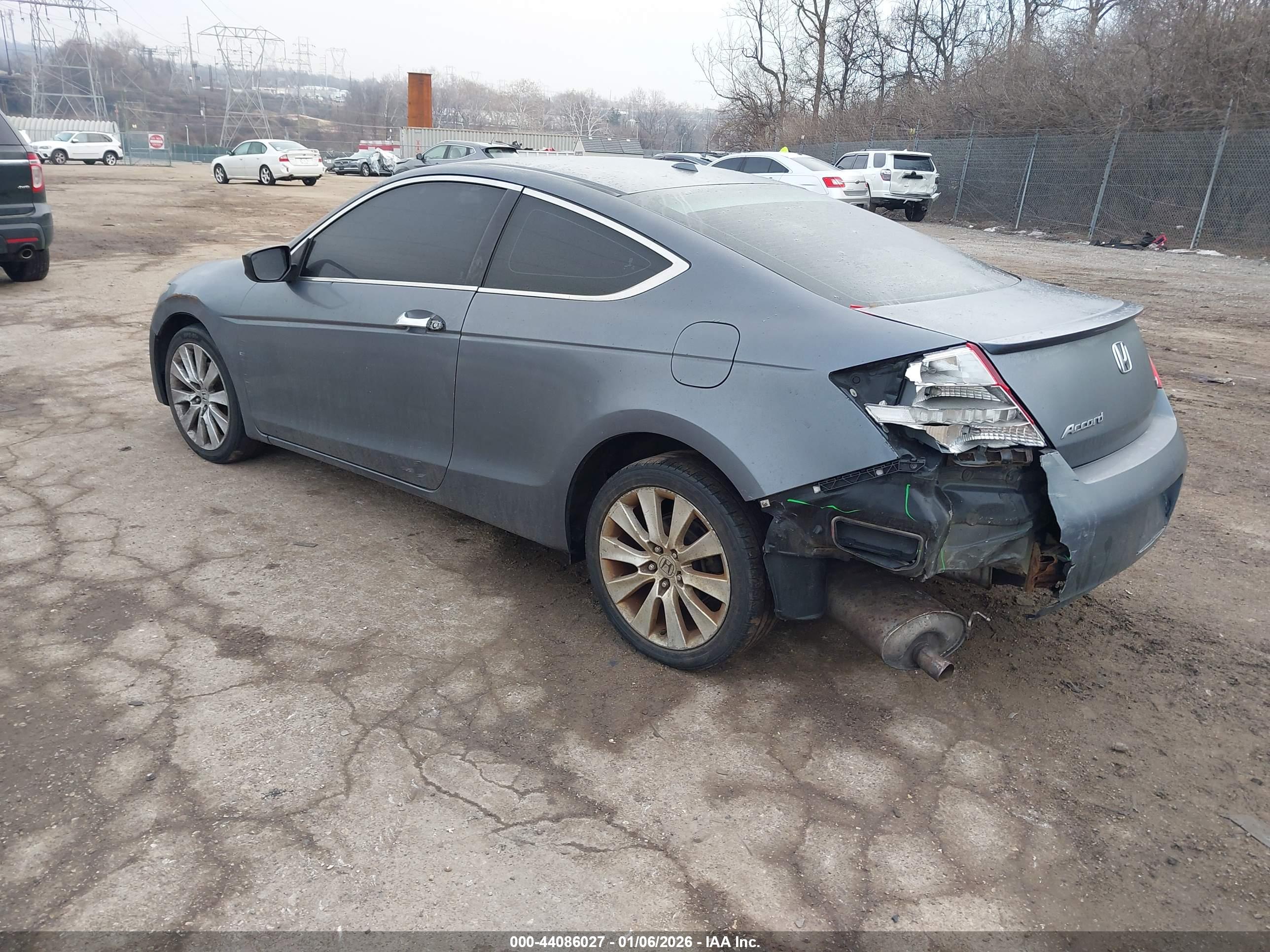 HONDA ACCORD image 3