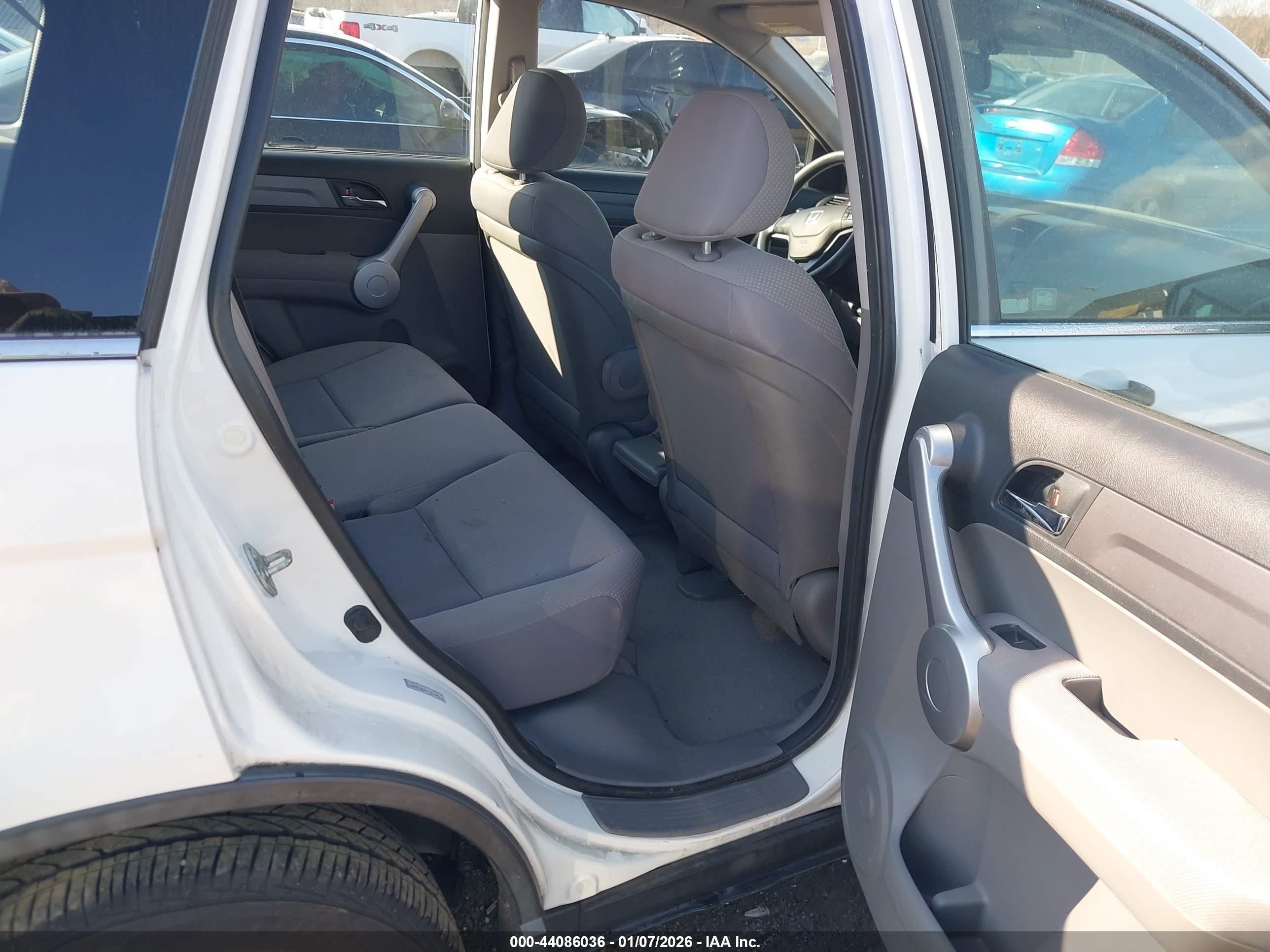 HONDA CR-V image 8