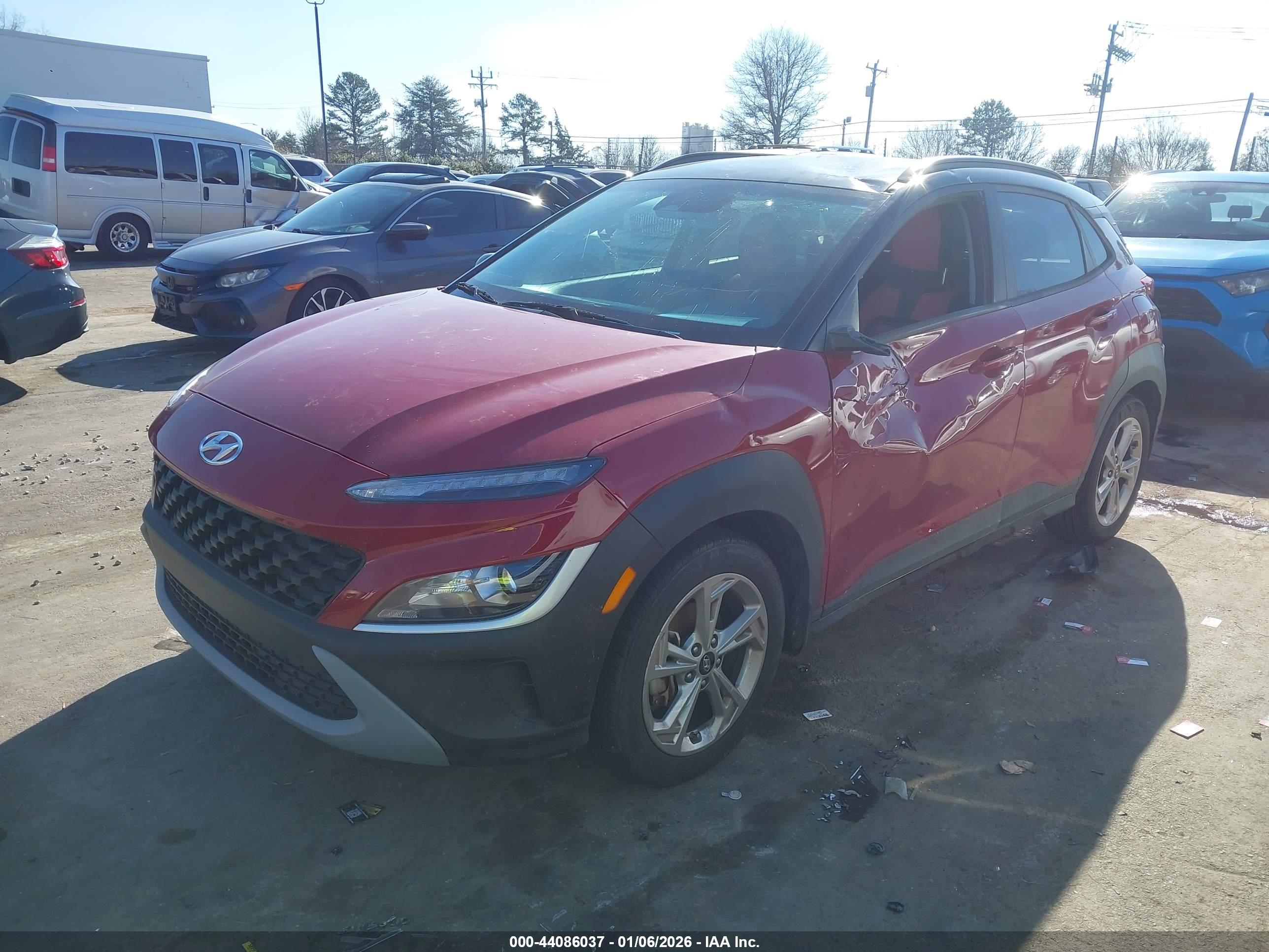 HYUNDAI KONA image 2