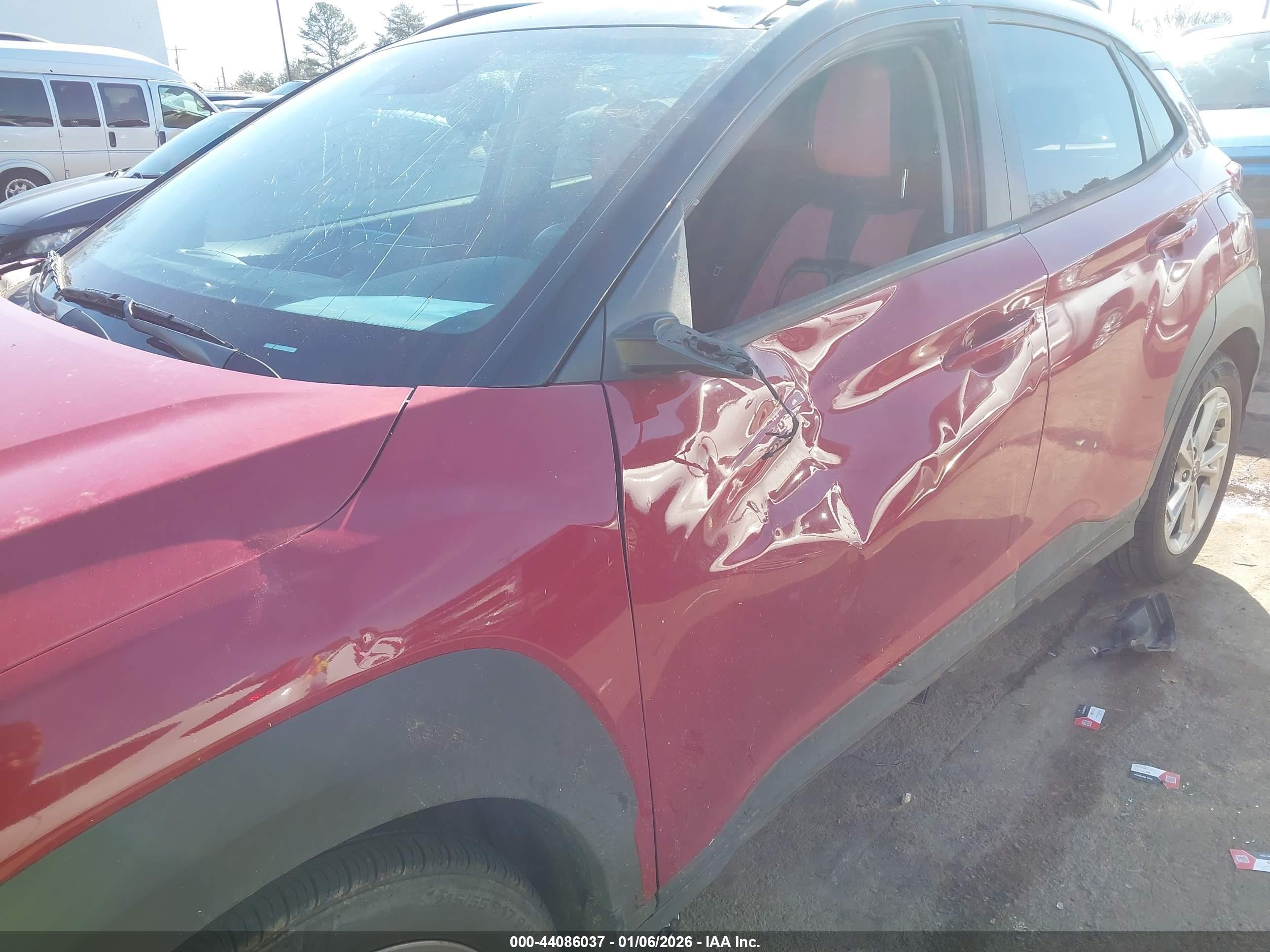 HYUNDAI KONA image 6