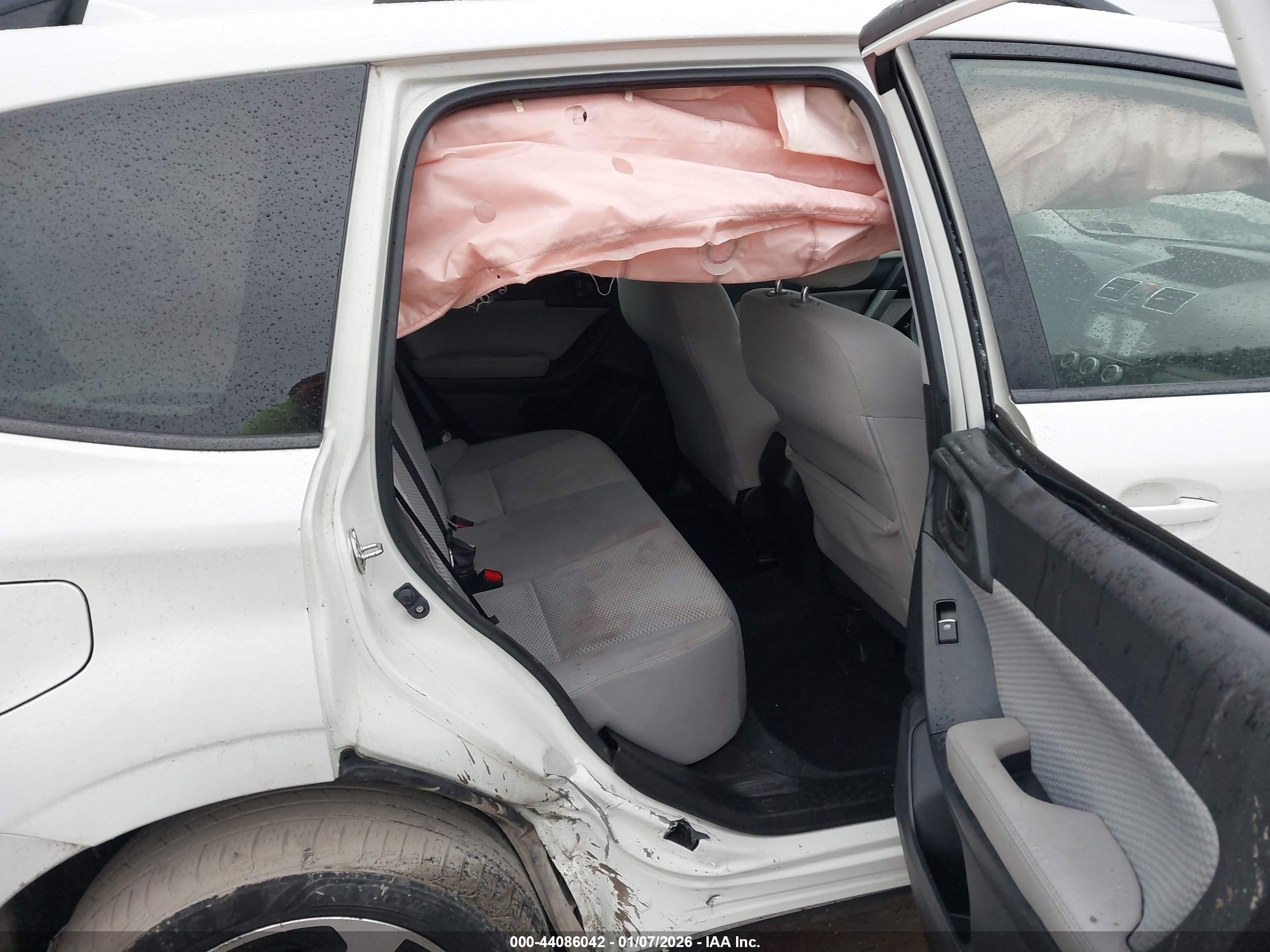 SUBARU FORESTER image 8