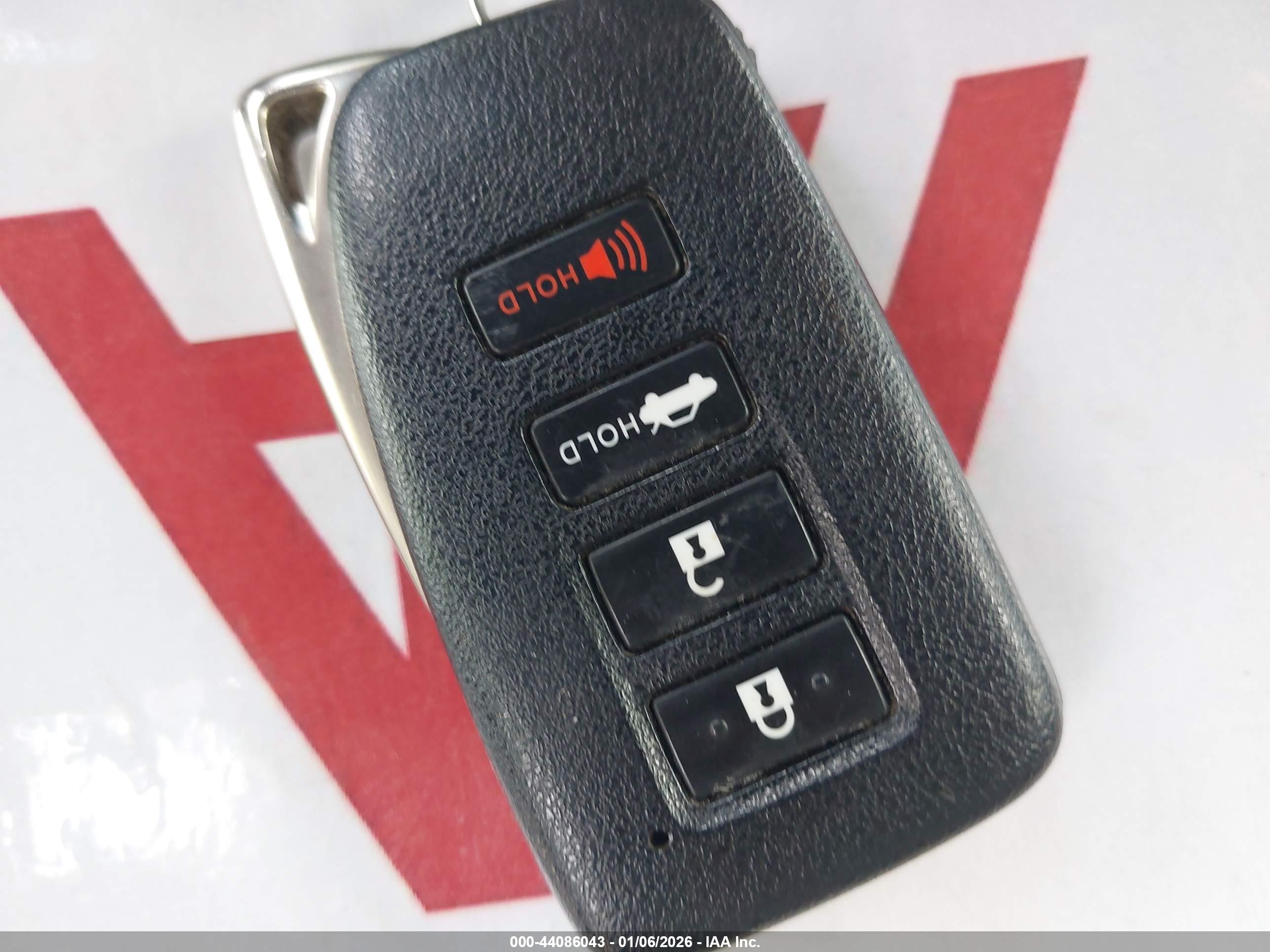LEXUS ES image 11
