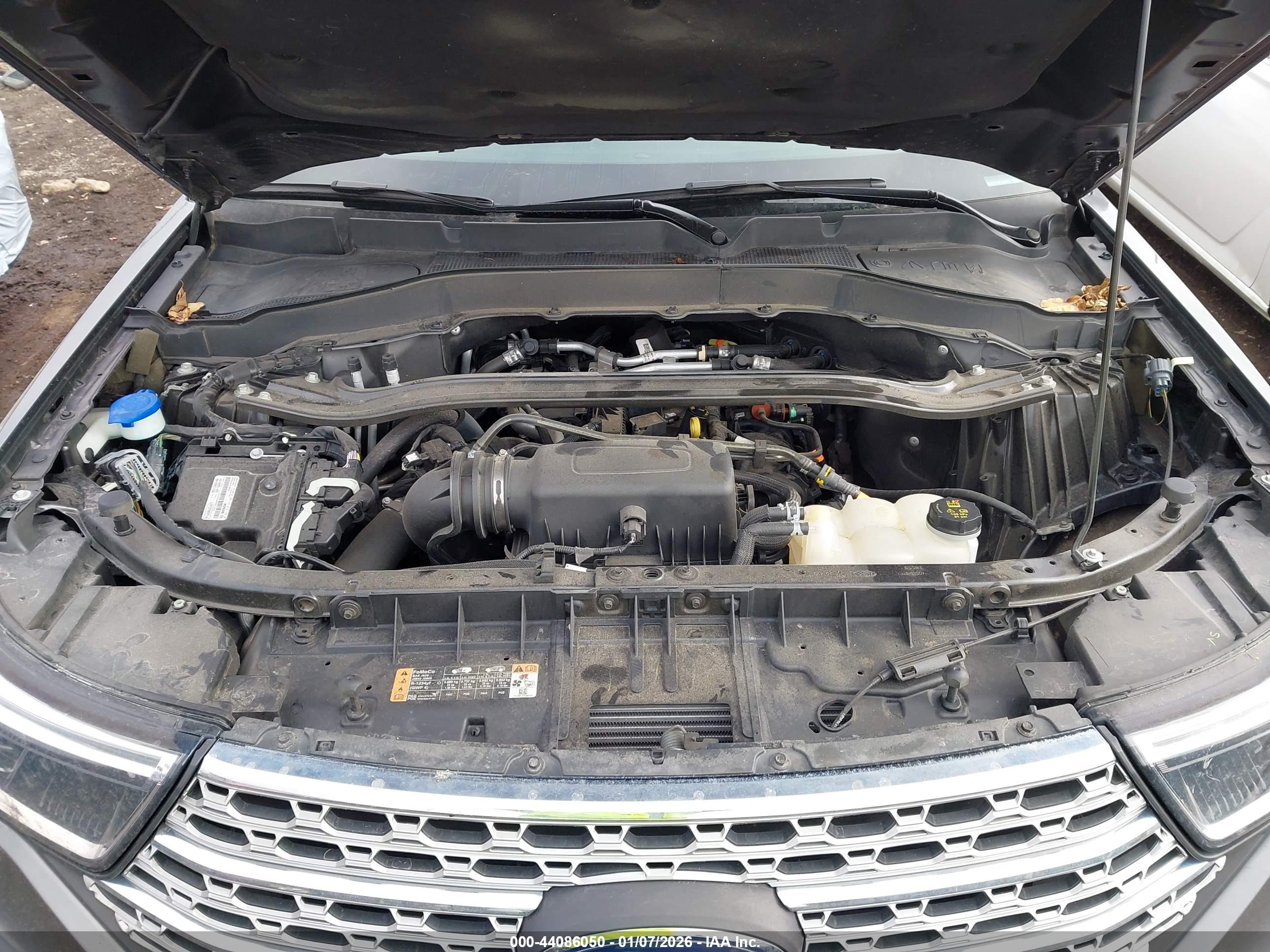 FORD EXPLORER image 10