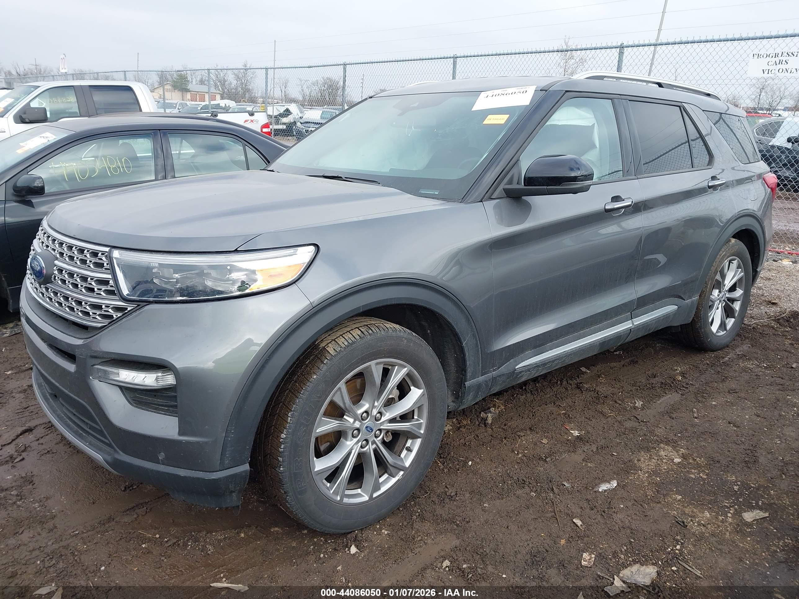 FORD EXPLORER image 2