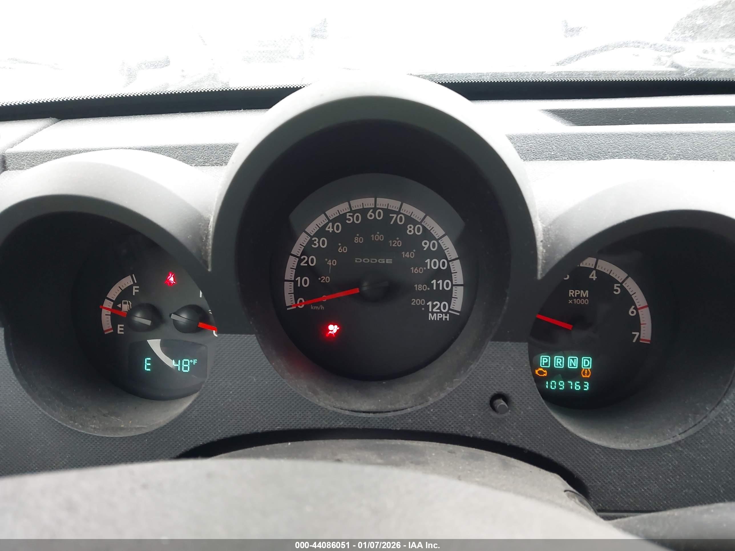DODGE NITRO image 7