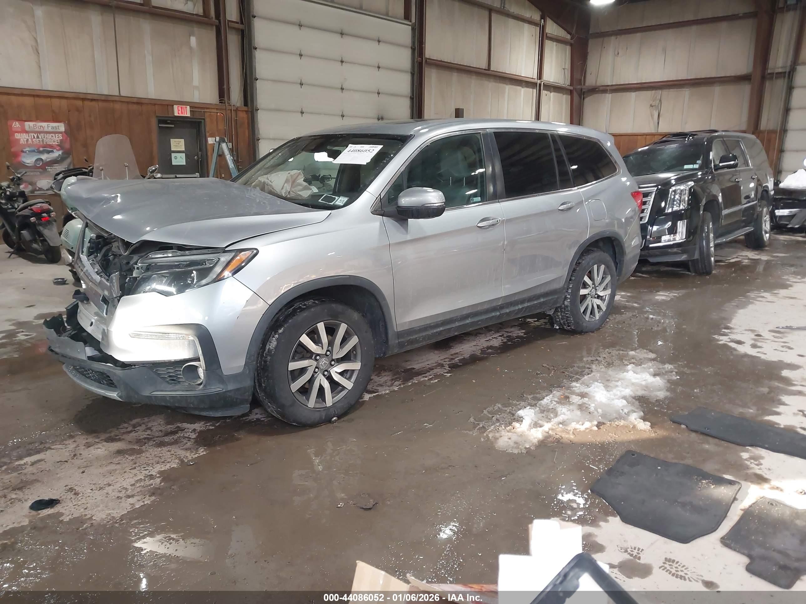 HONDA PILOT image 2