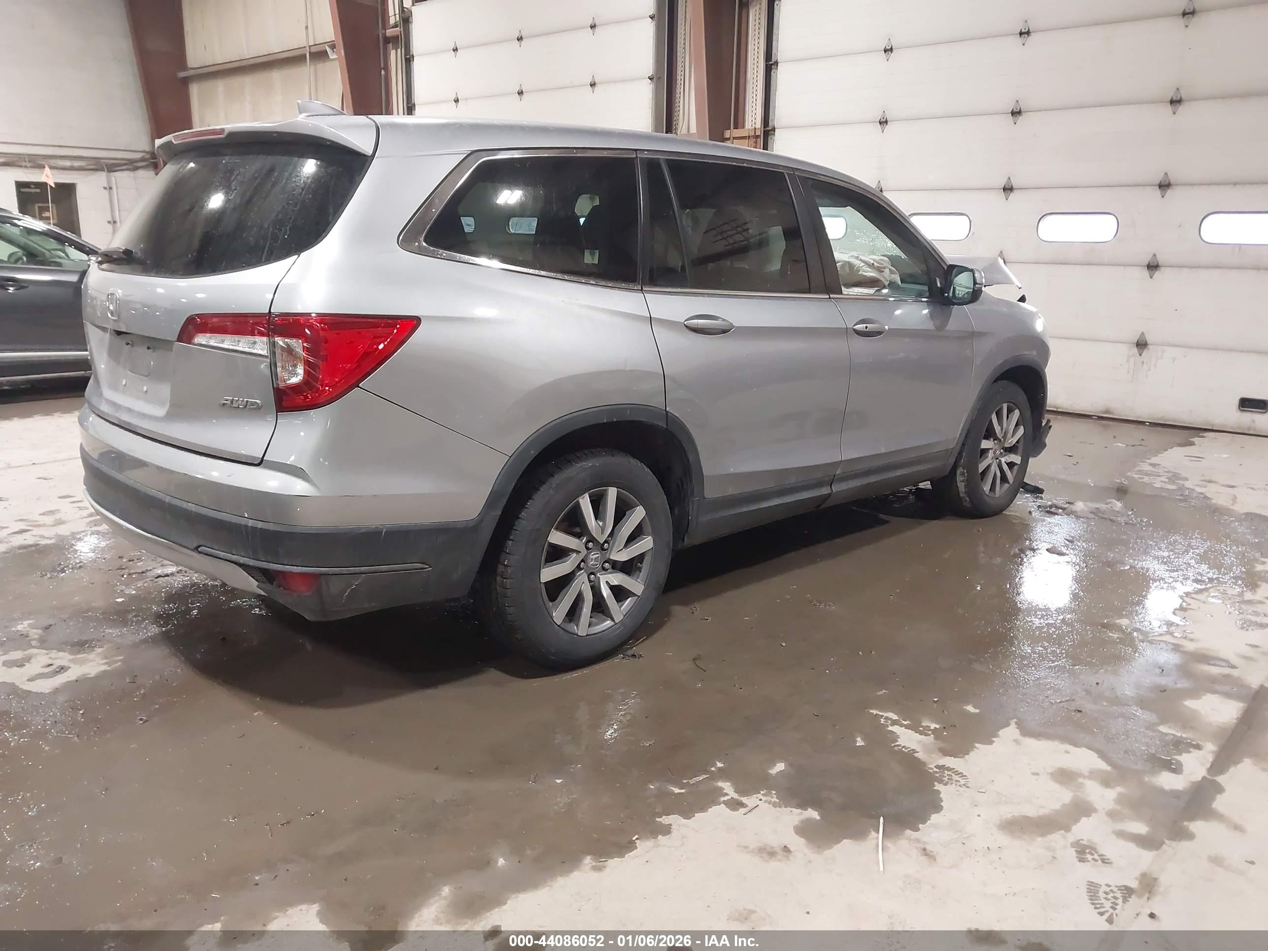 HONDA PILOT image 4