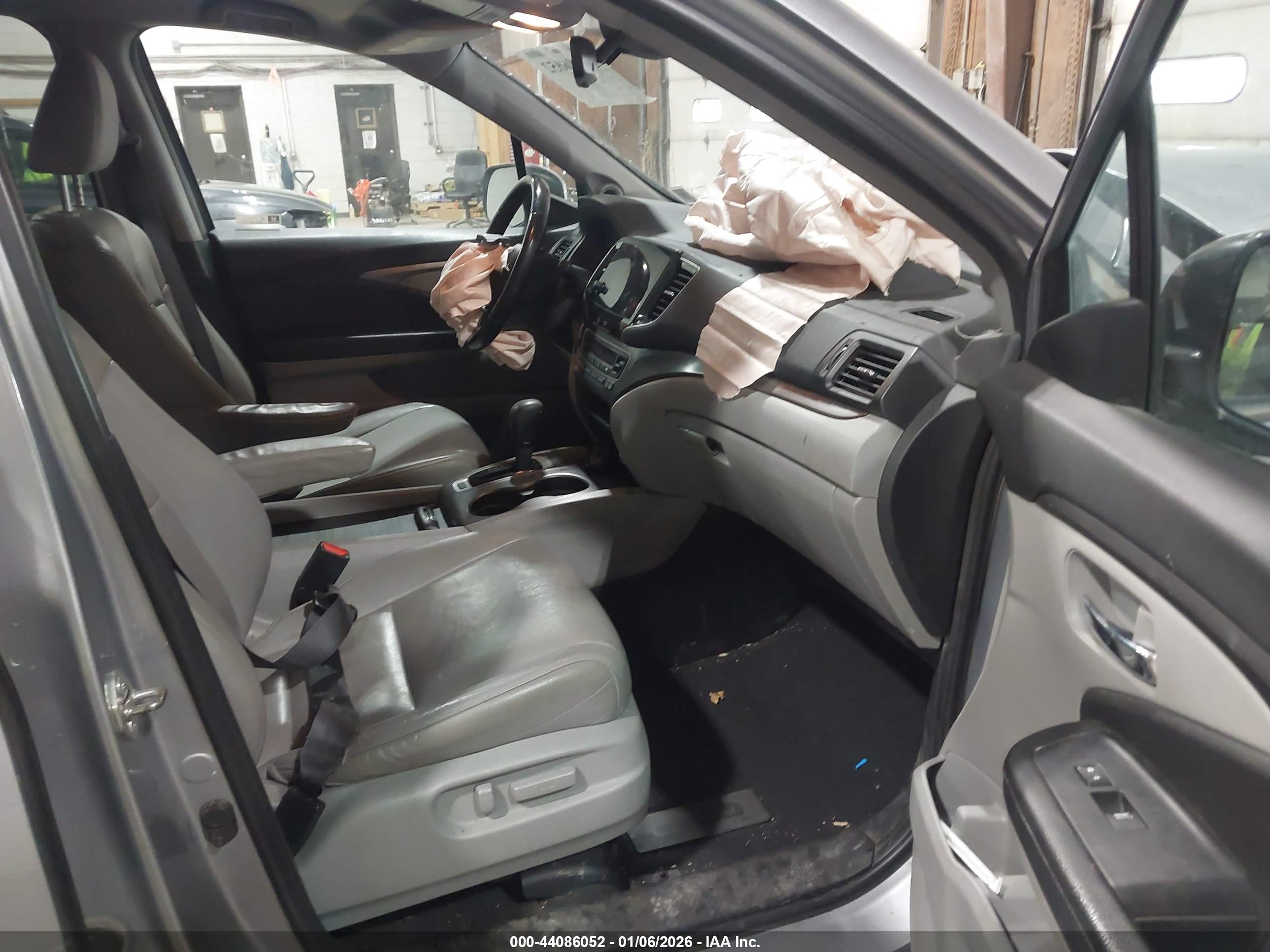 HONDA PILOT image 5