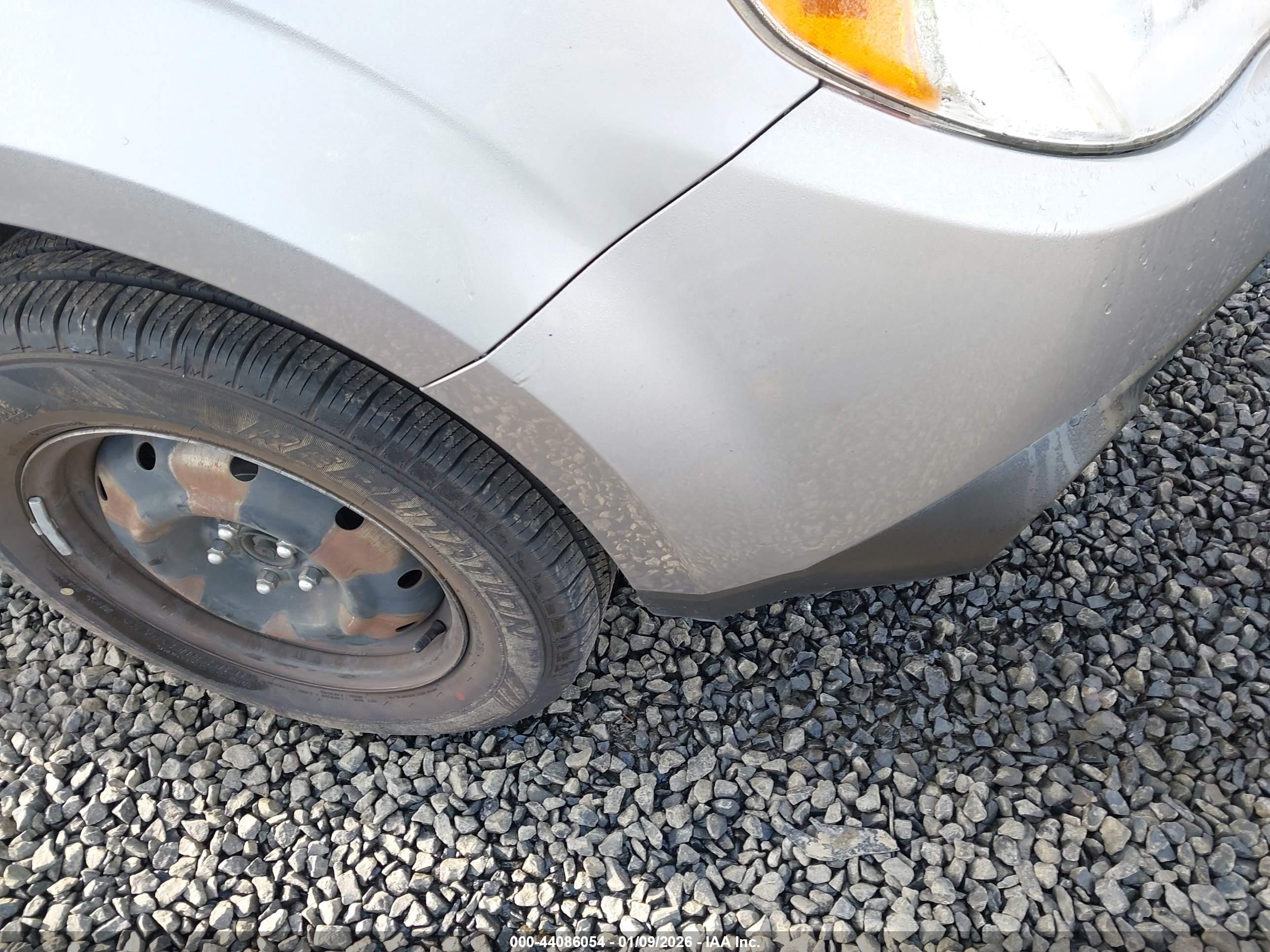 SUBARU FORESTER image 6